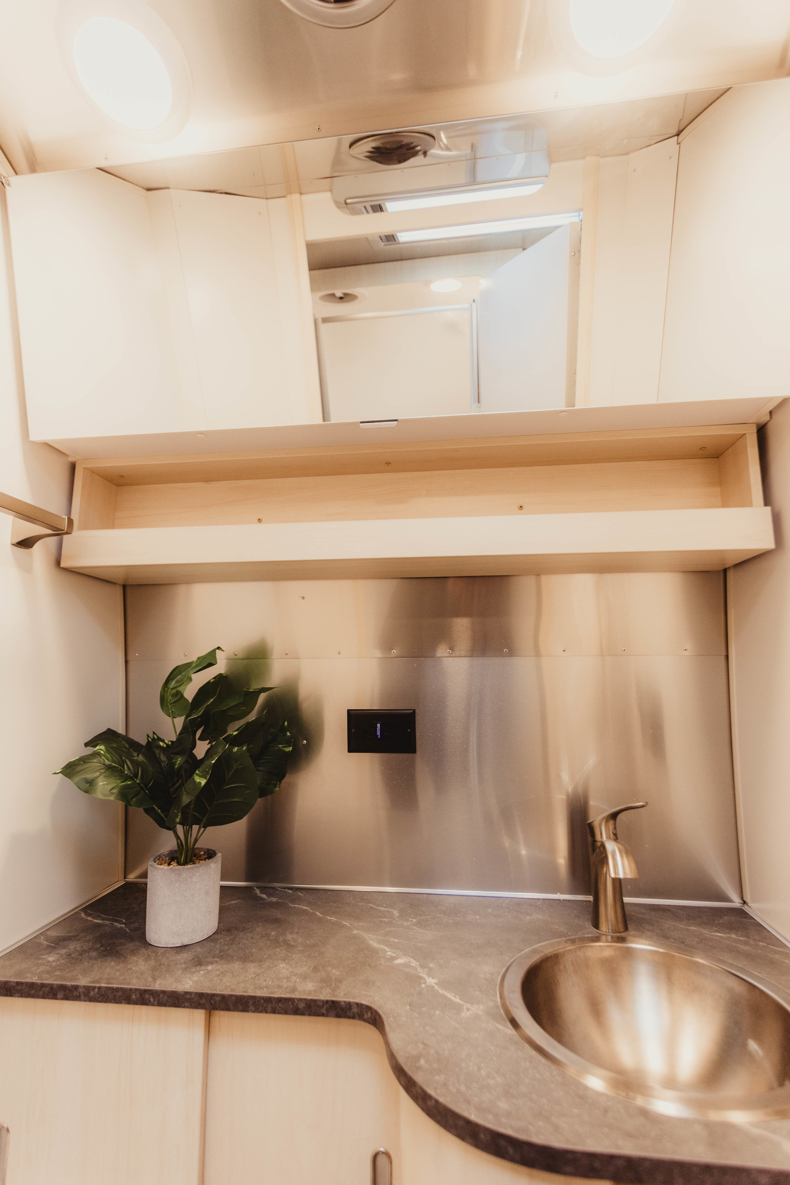 Travel trailer RV Rental 