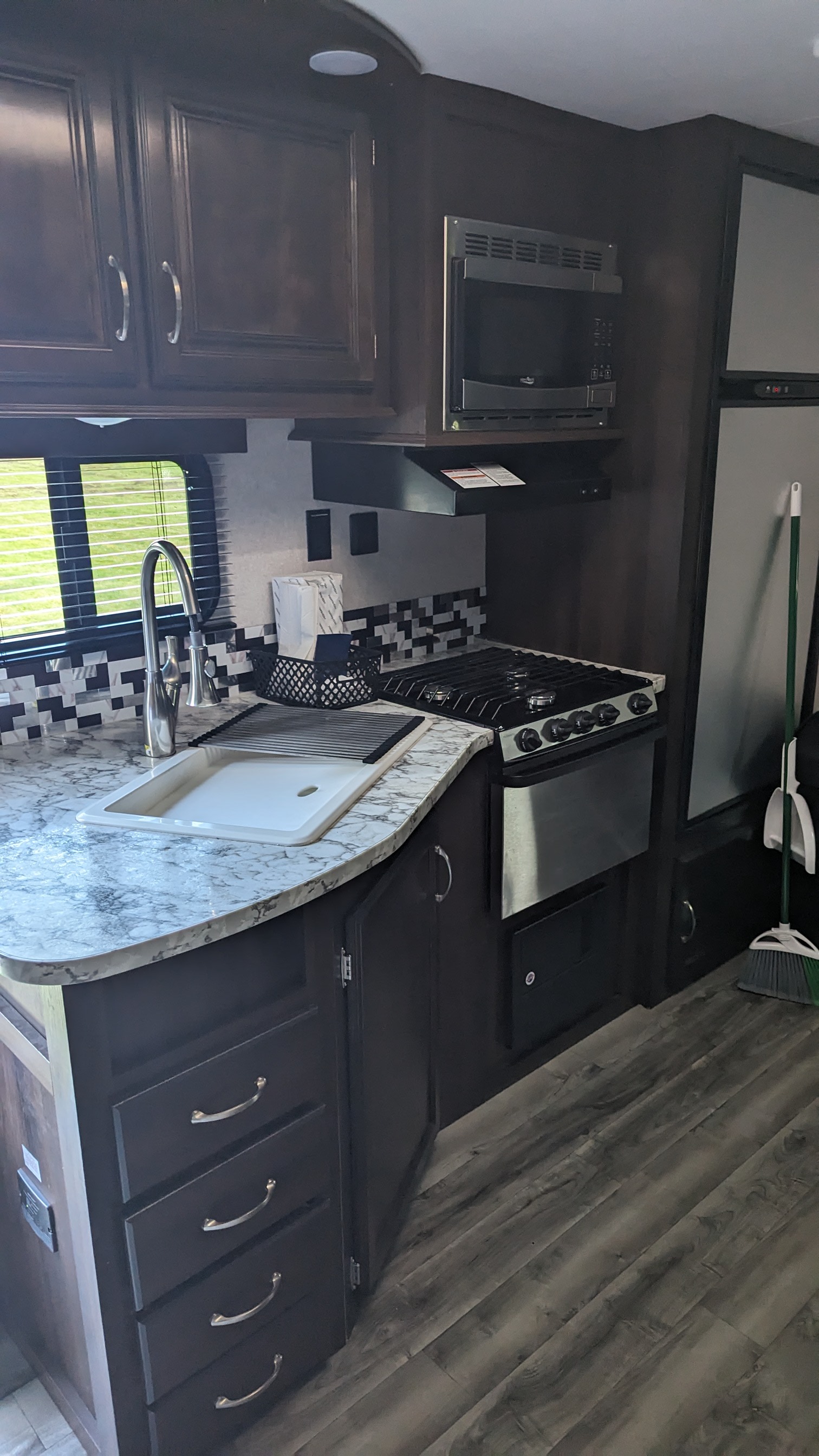 #4 MI -Sagmoe Family Rental #4 (36-foot bunkhouse camper)