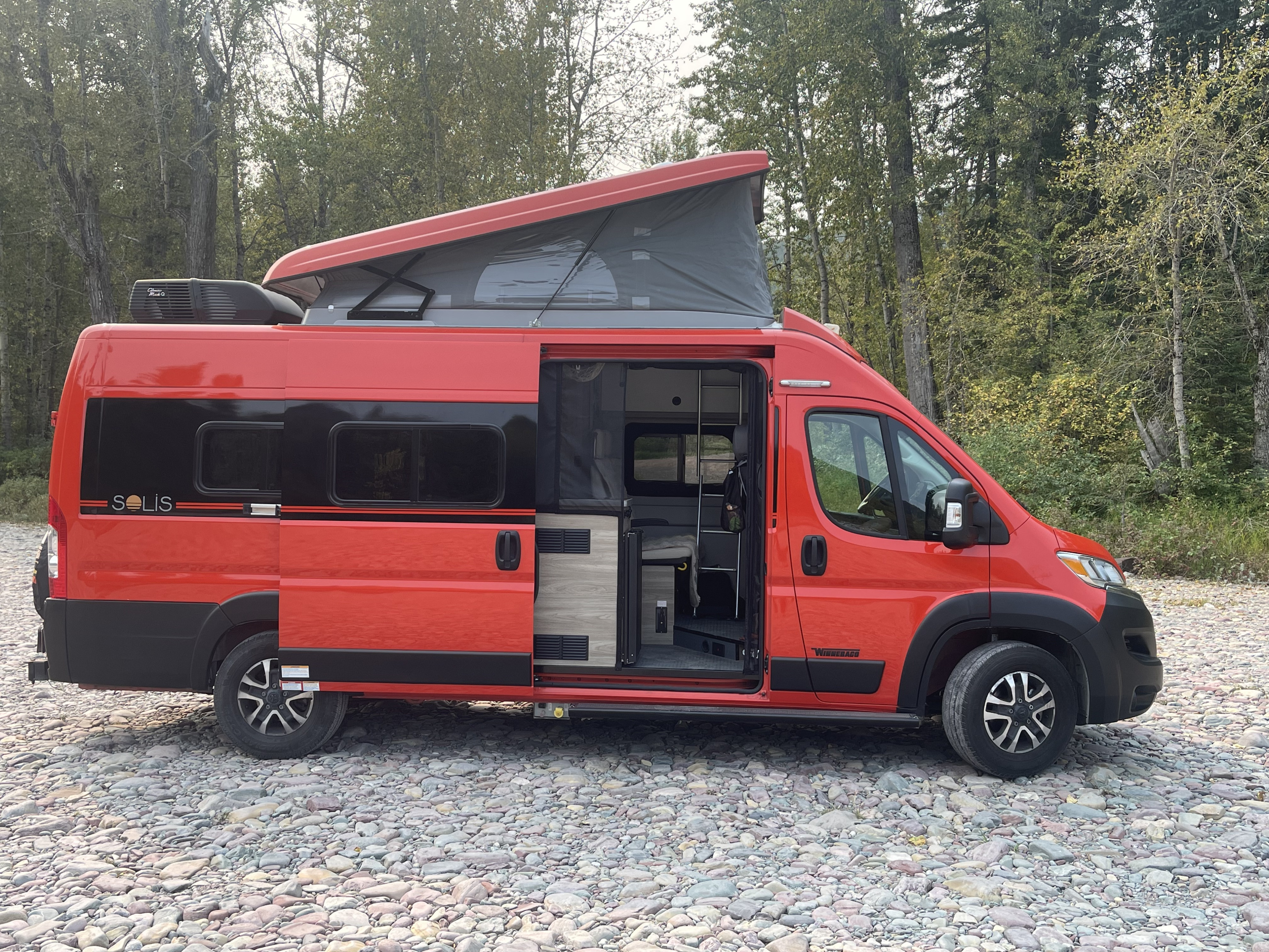 *Phoenix* 2024 Winnebago Solis 59PX