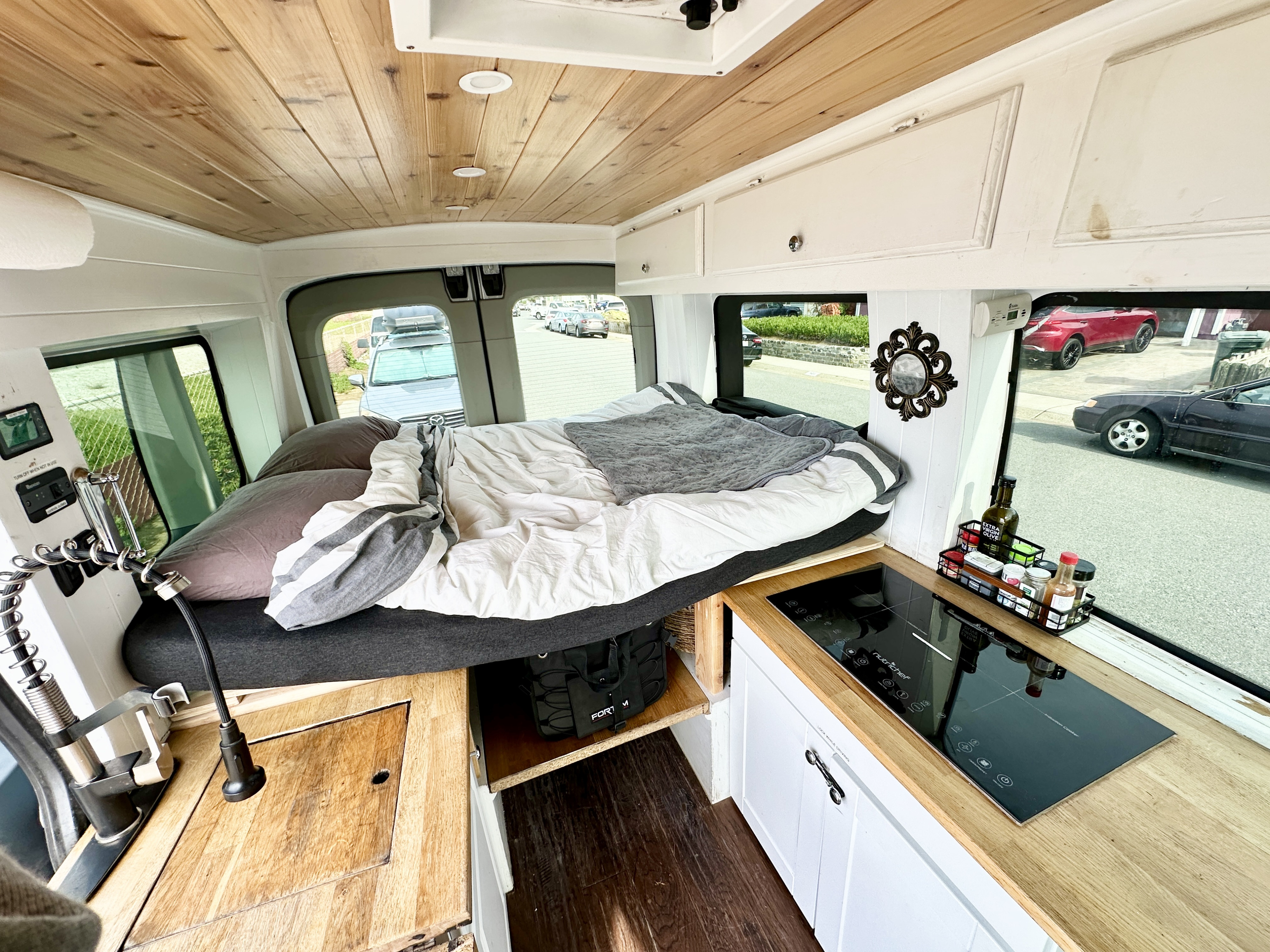 Camper van RV Rental 