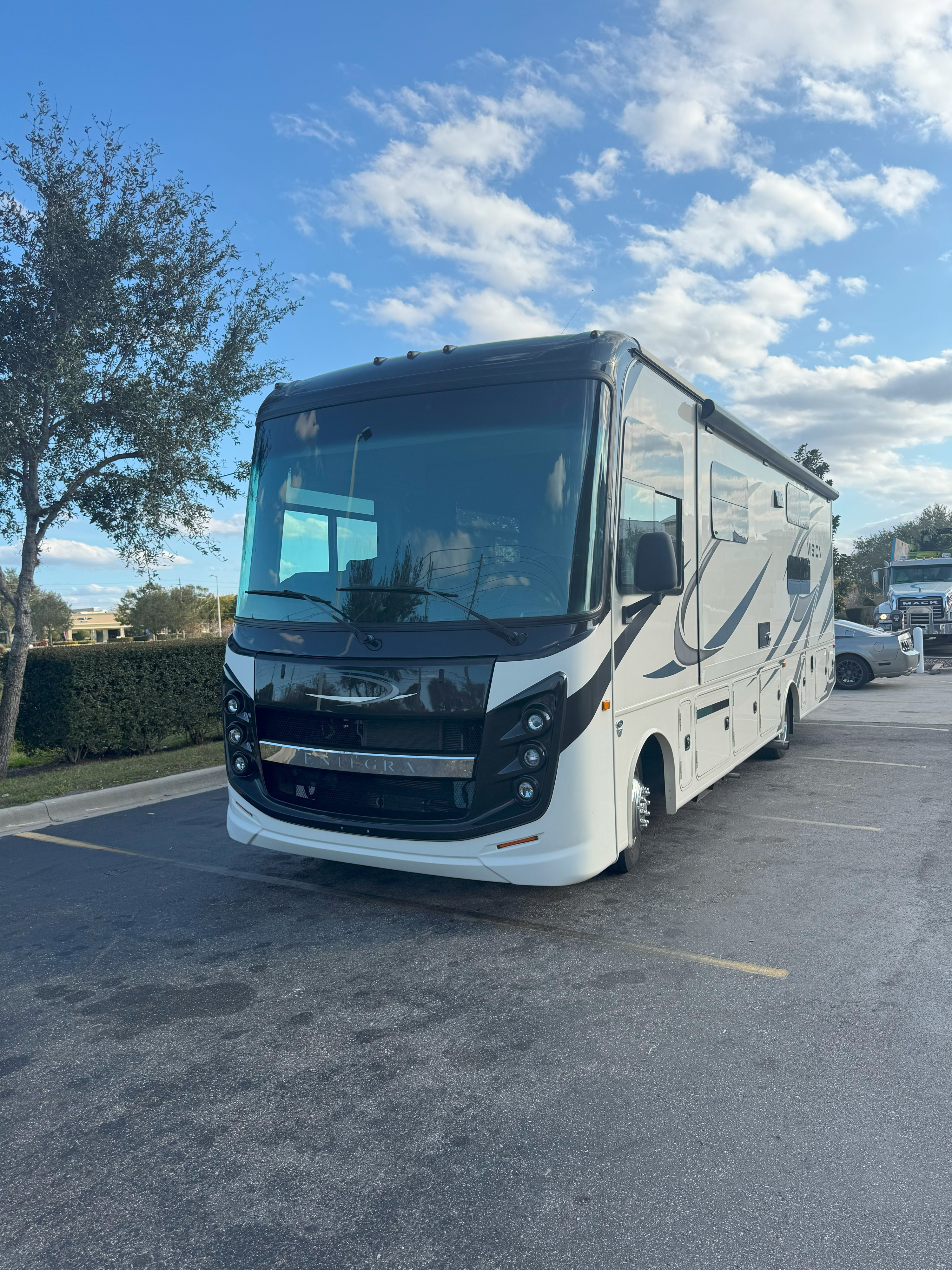 "YHOW" MEET VISION, OUR LUX CLASS A