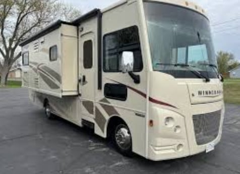 Smooth Riding...2017 Winnebago Vista