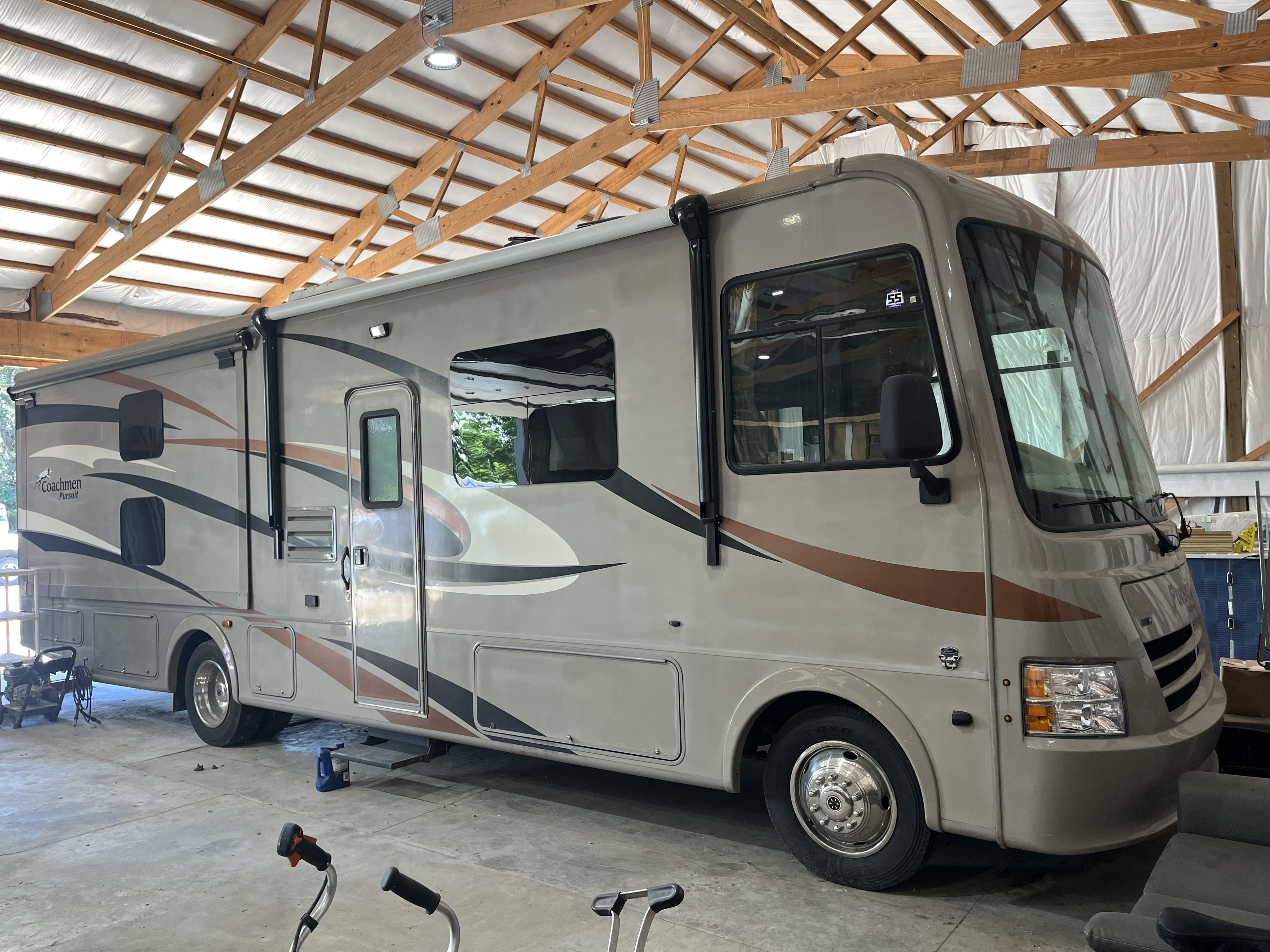 Coachman pursuit class A bunkhouse