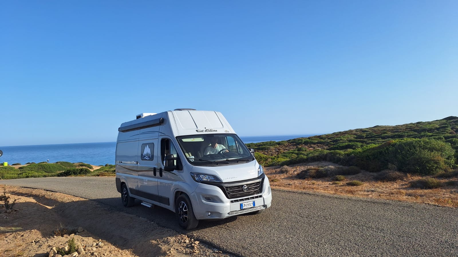 Alghero camper van rentals - best deals in IT | Outdoorsy, image size:1600x900