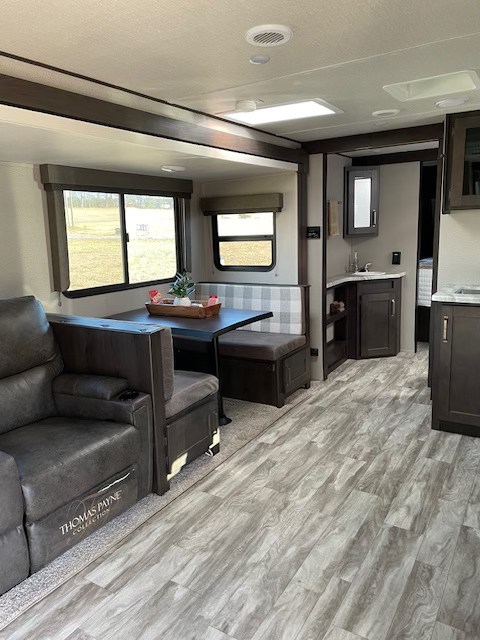 Smith Lake Xplor - 1 and 1/2 baths with separate bunk room.
