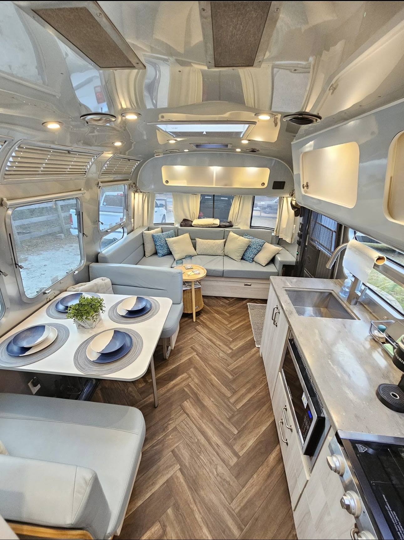 Glamping in International Luxury (We deliver and setup up to 150  miles)