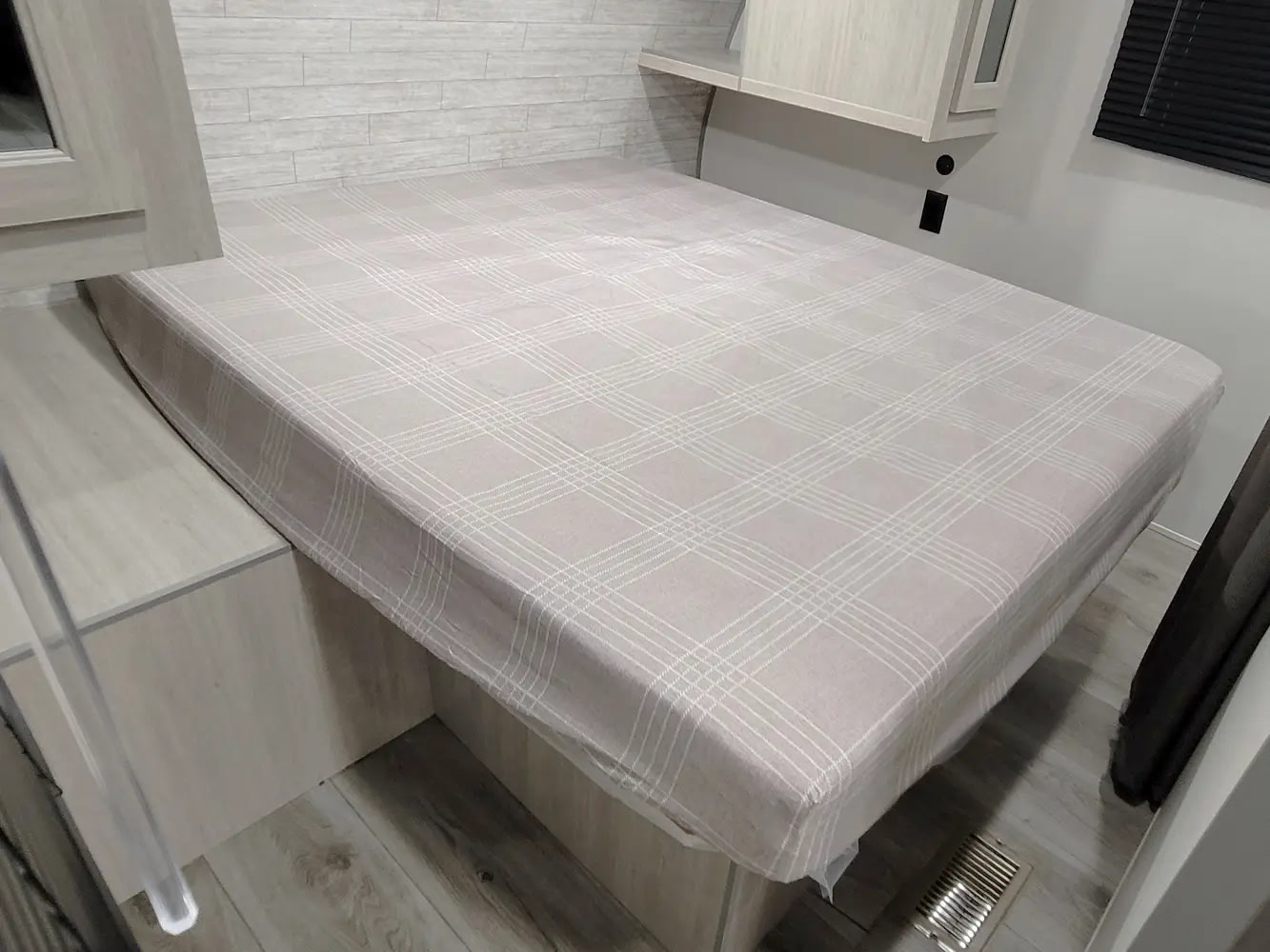 Coachmen Catalina 261BHS 2024