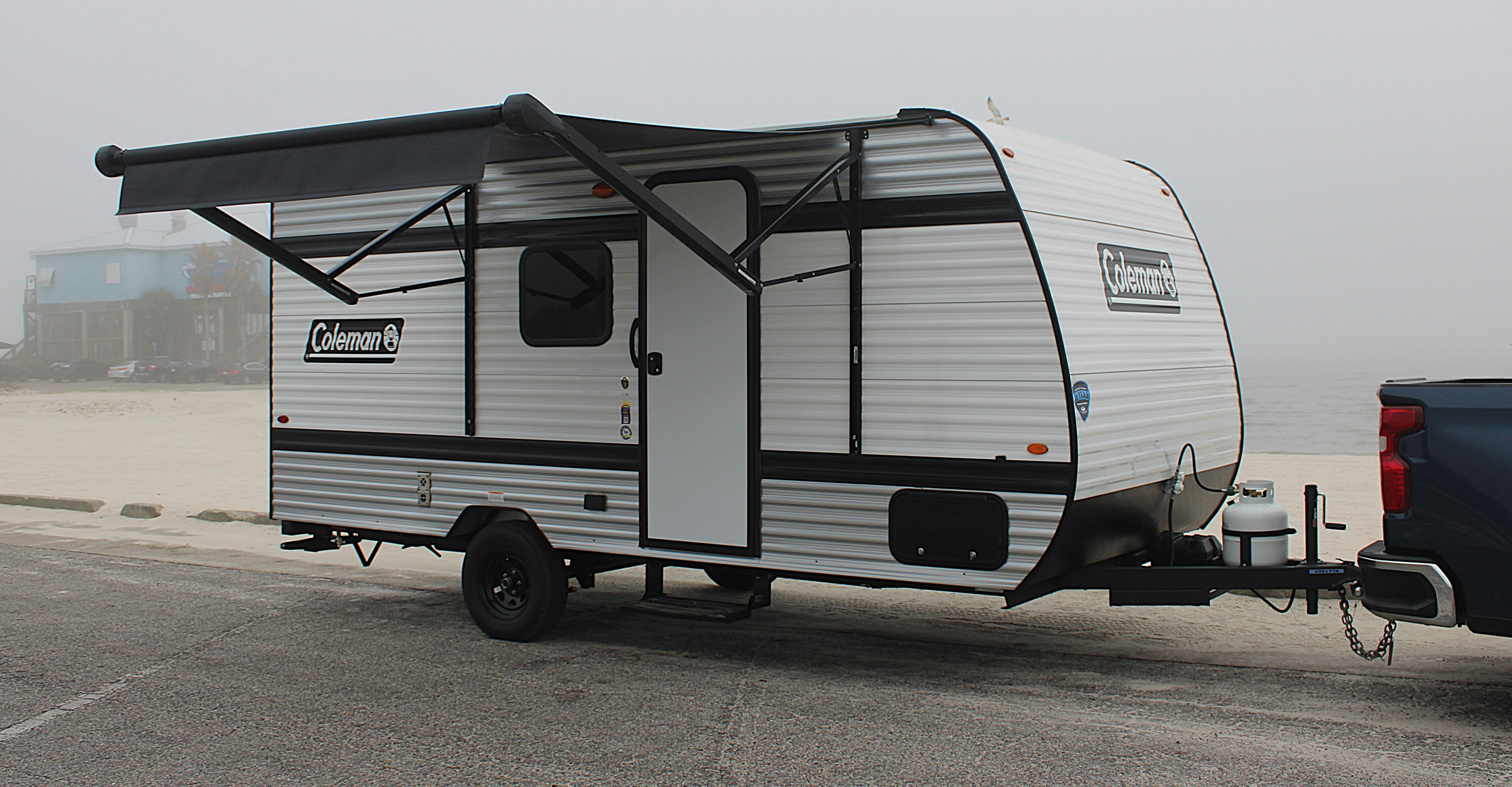Cozy 2025 Keystone Coleman – Sleeps 4, Fully Equipped for Adventure