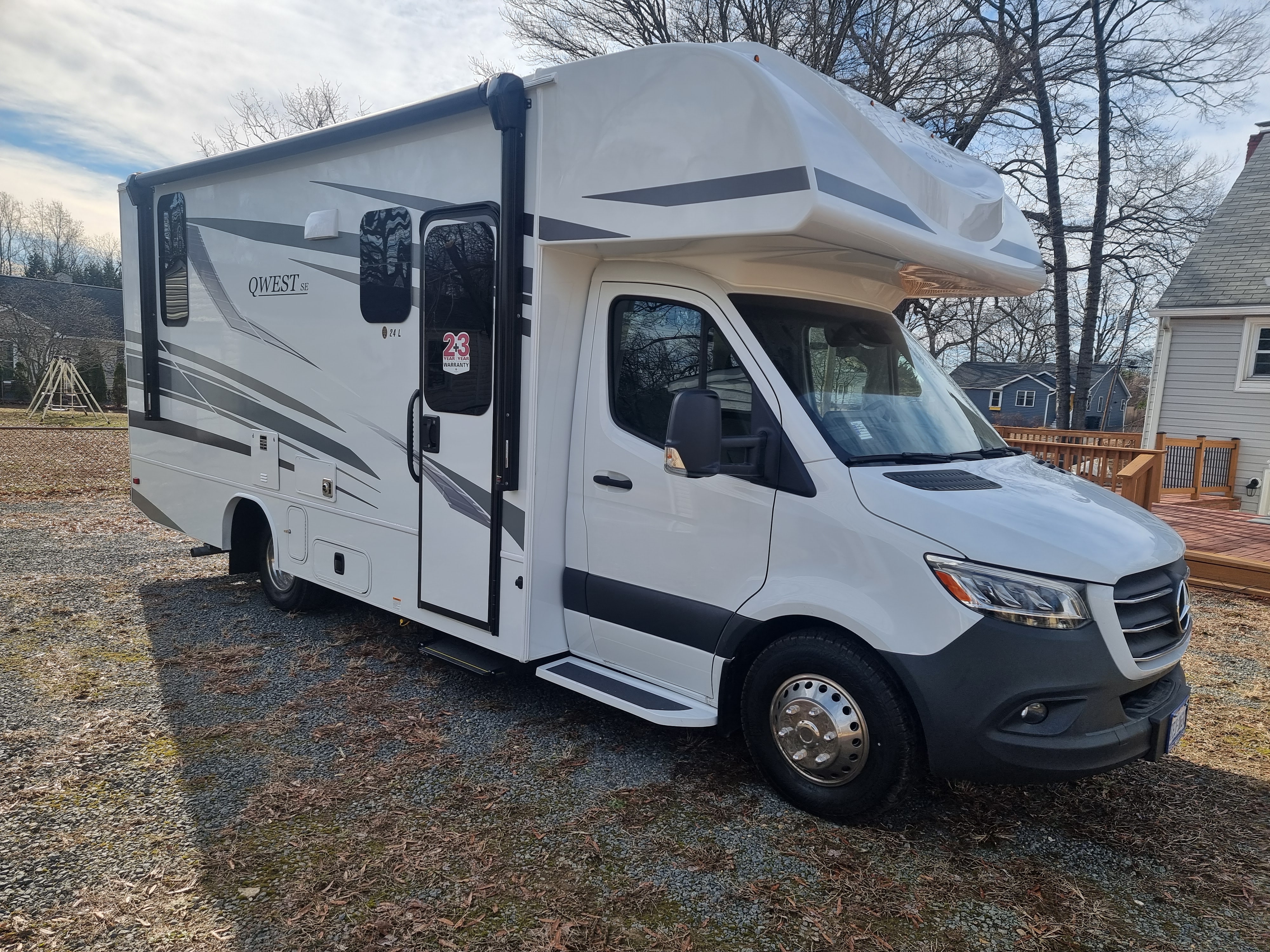 New 2025 Qwest on Mercedes Benz, 25 feet
