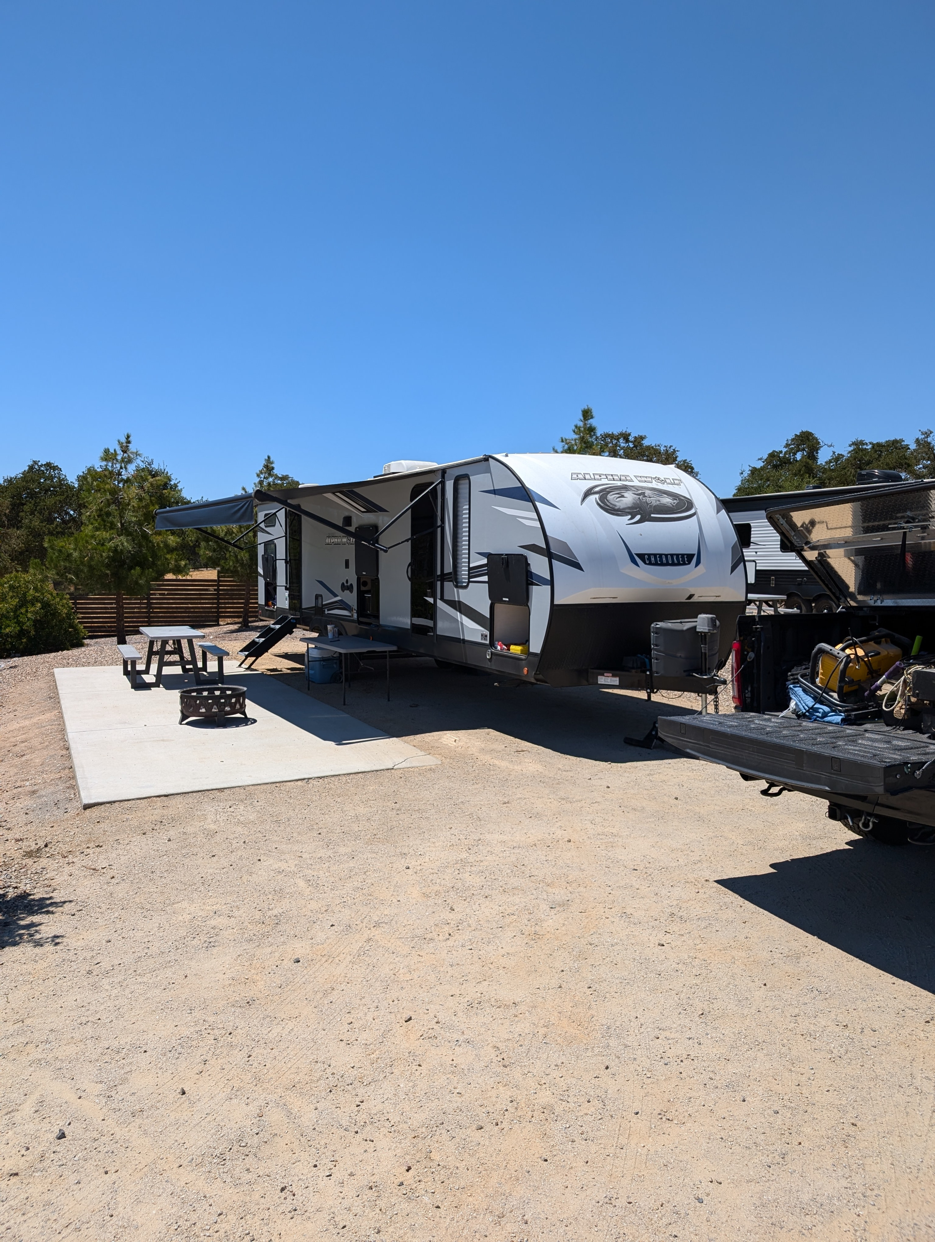 Luxury Adventure Awaits - Alpha Wolf Bunkhouse Travel Trailer for Rent!