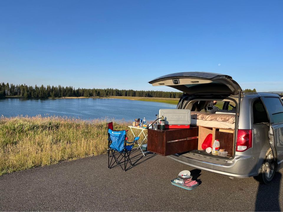 Grand Caravan, Grand Escape! - Van 2