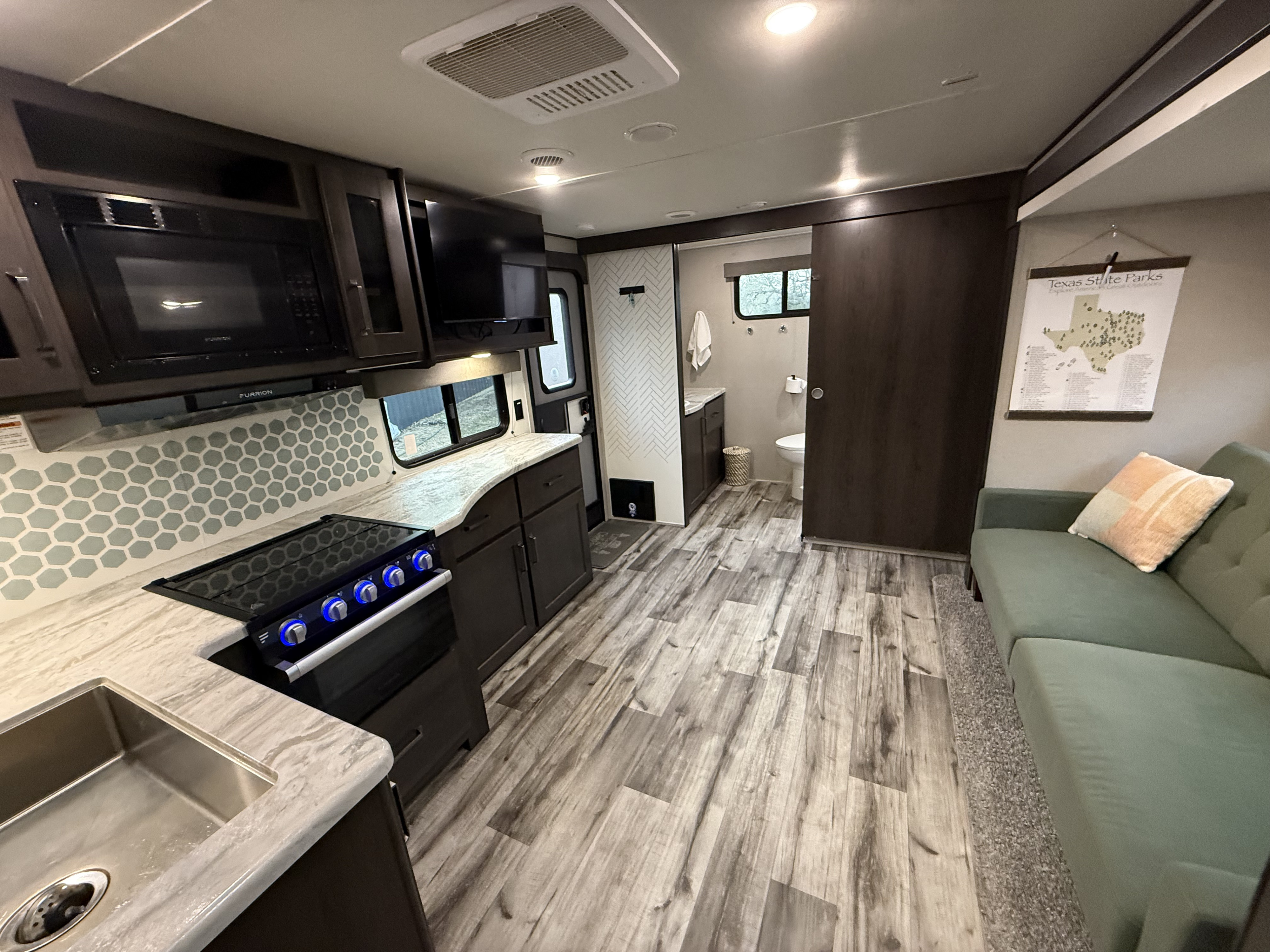 Travel trailer RV Rental 