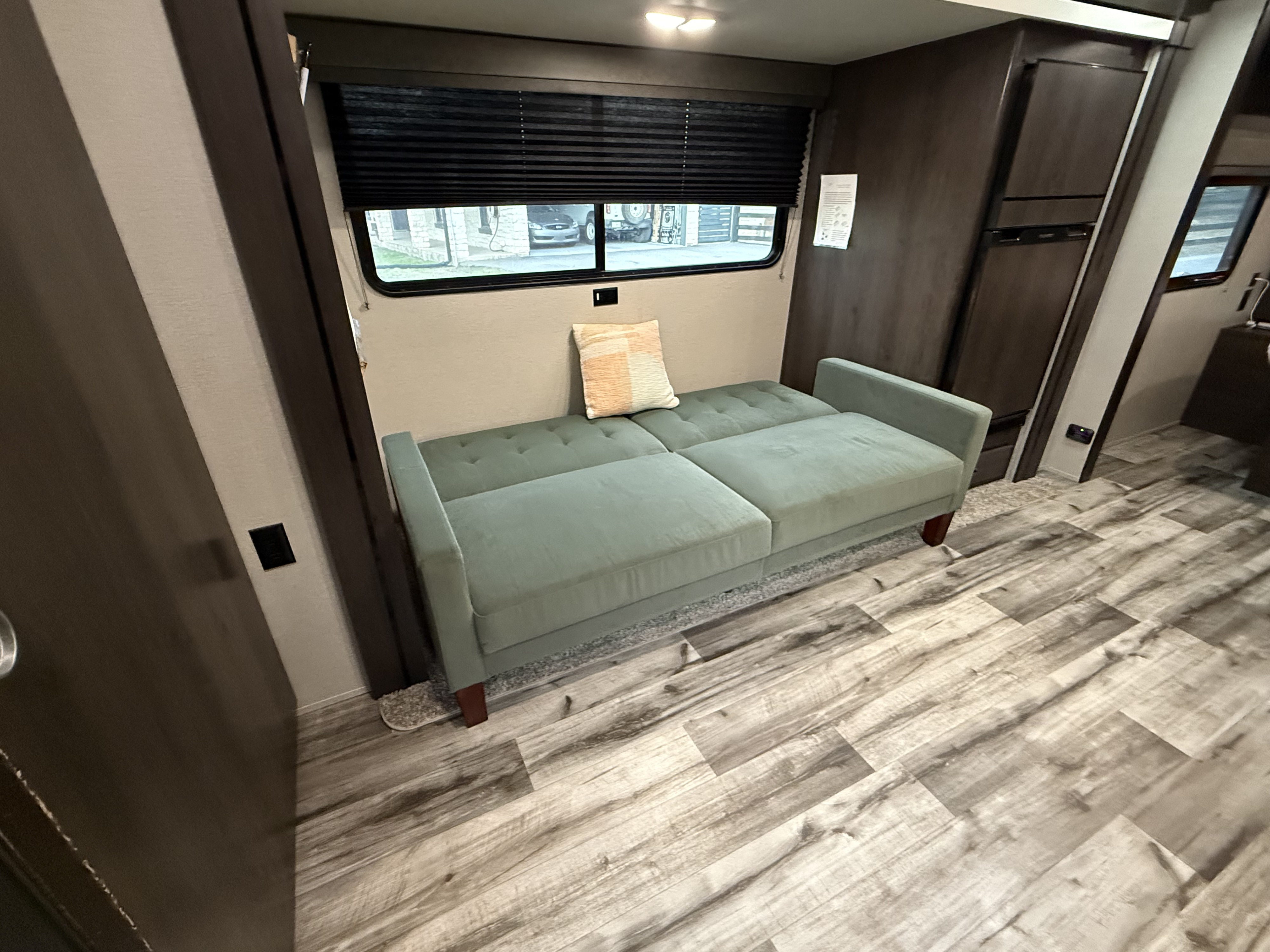 Travel trailer RV Rental 