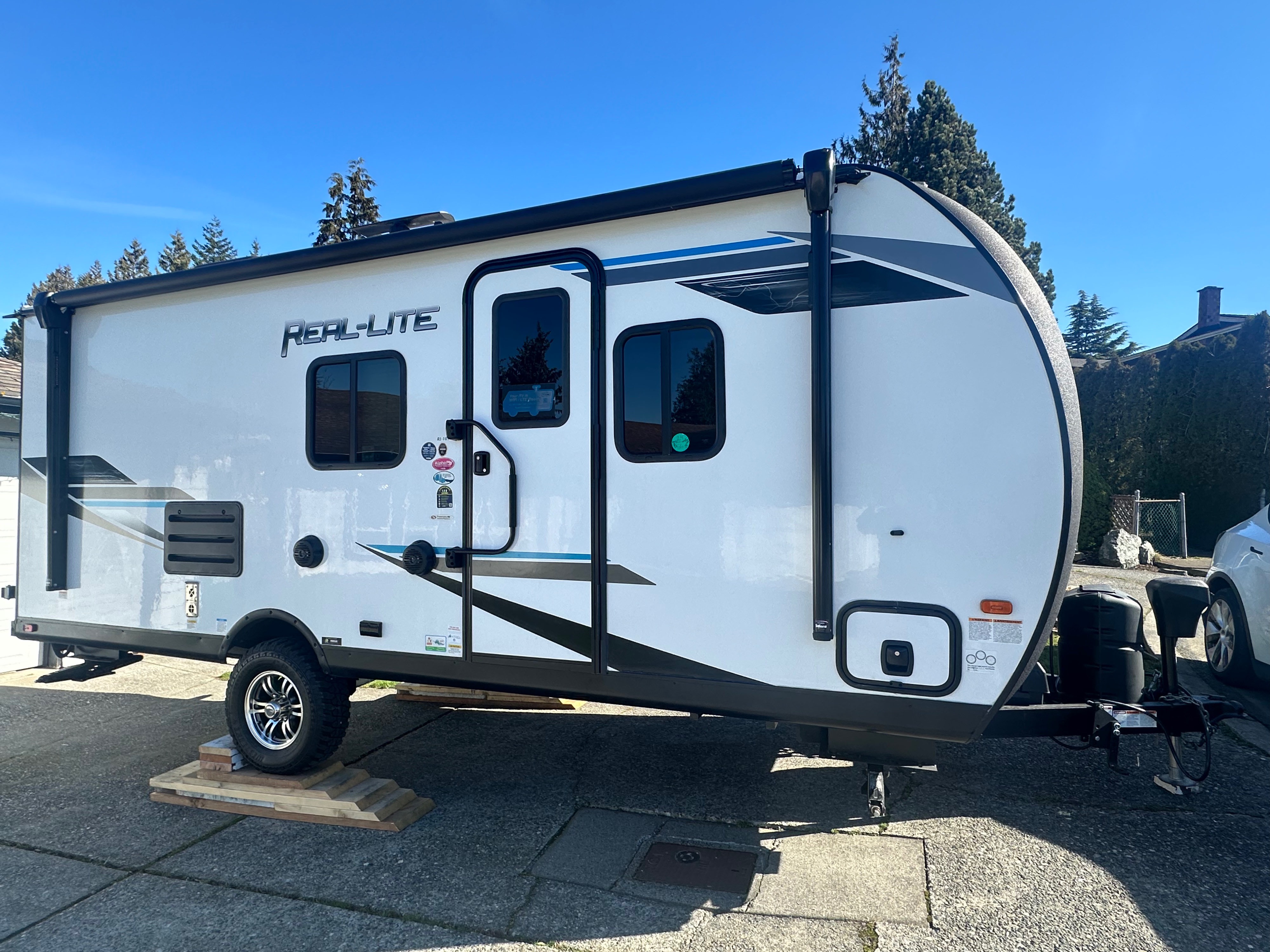 MOSH's 2022 Real Lite Mini RV for Rent - Sharing and caring!