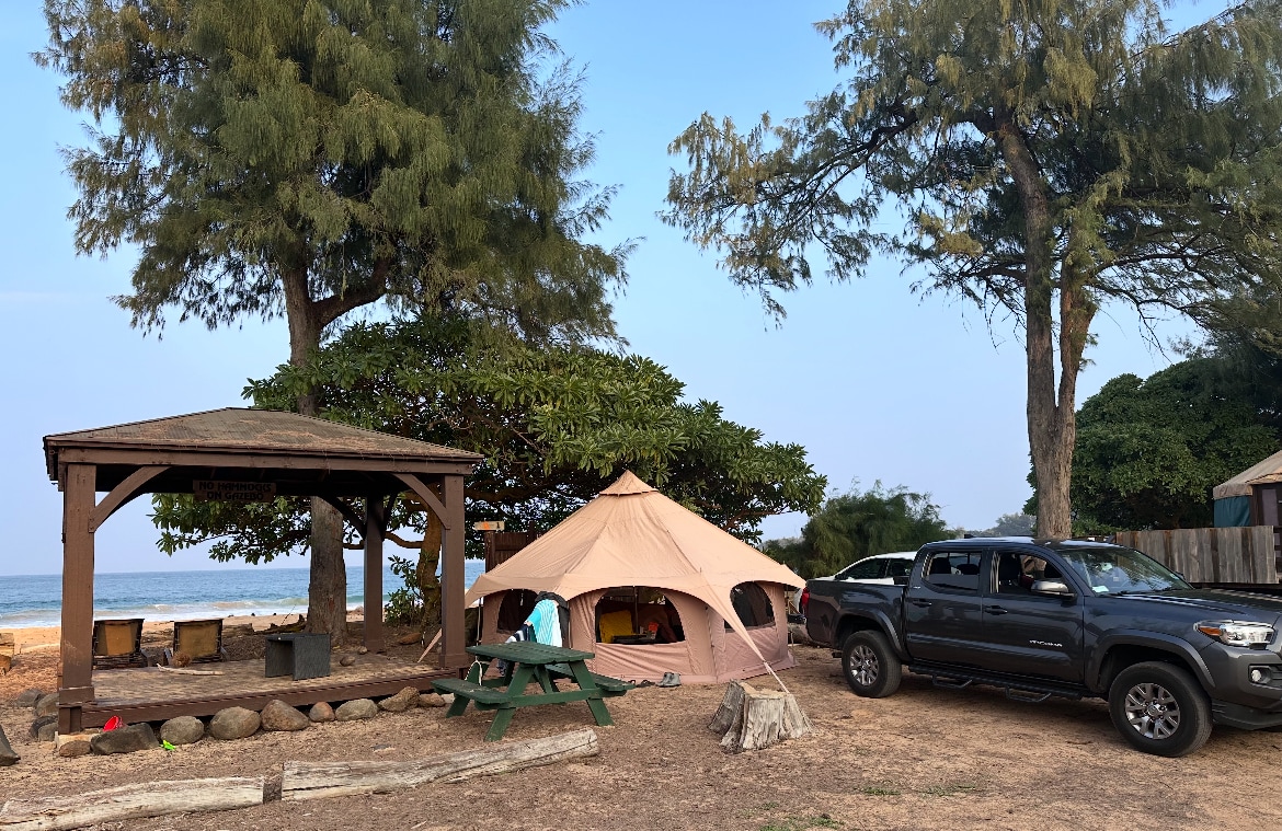 Sleep 7-10 in AMAZING BELL TENT+CAMPING GEAR