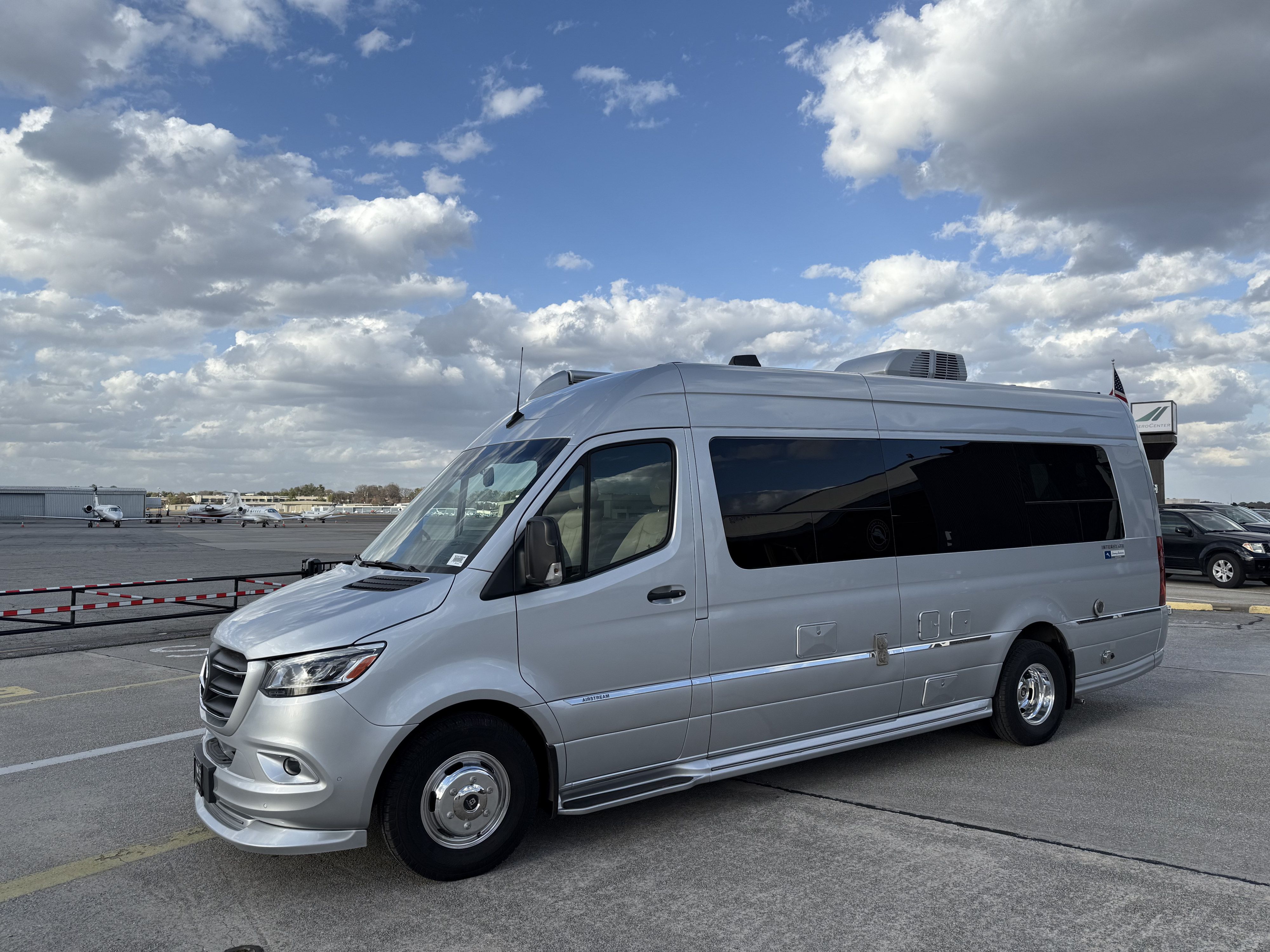 2023 Airstream Interstate 24GL - LOW MILEAGE!