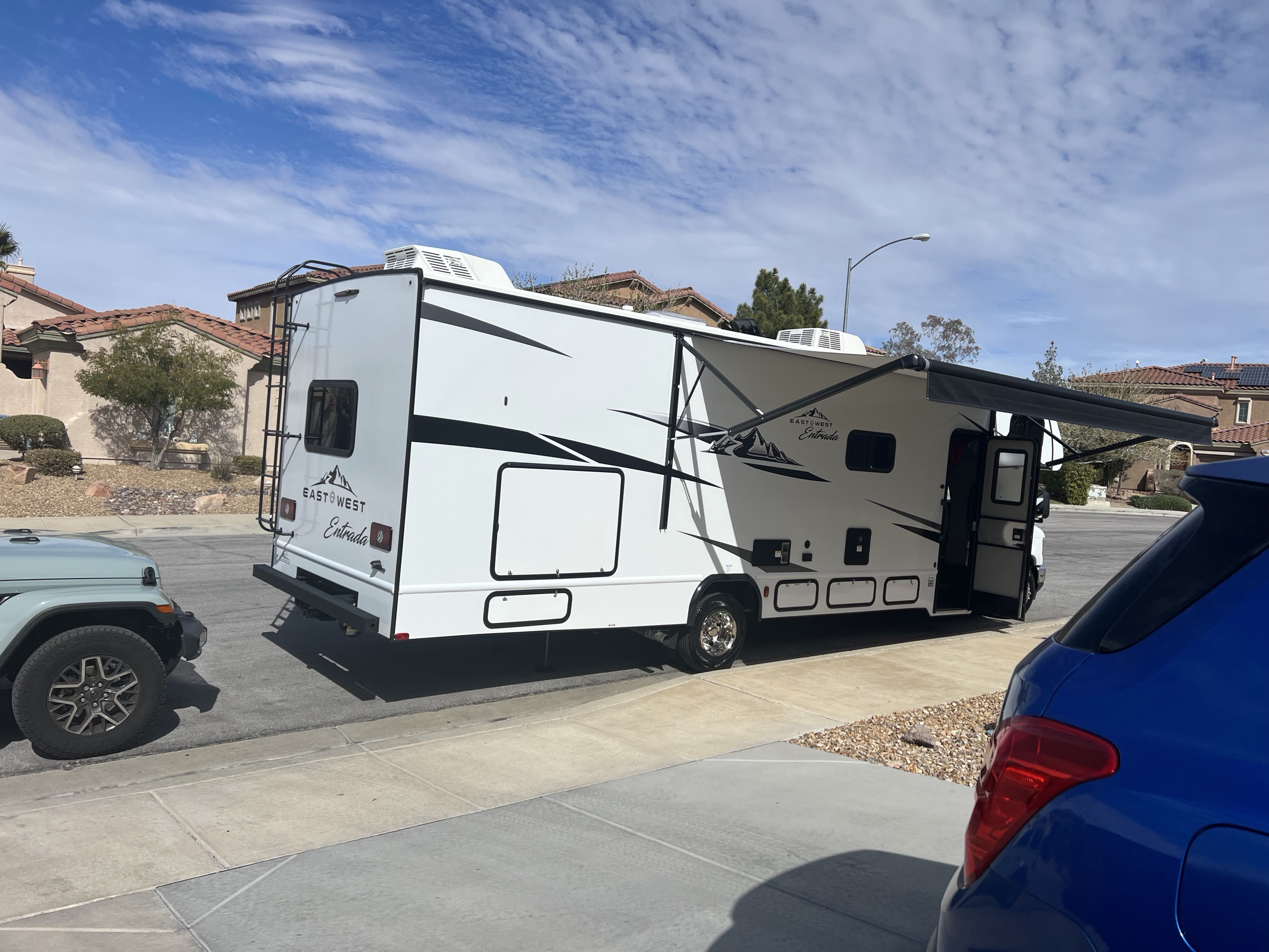 2024 East to West Entrada Class C