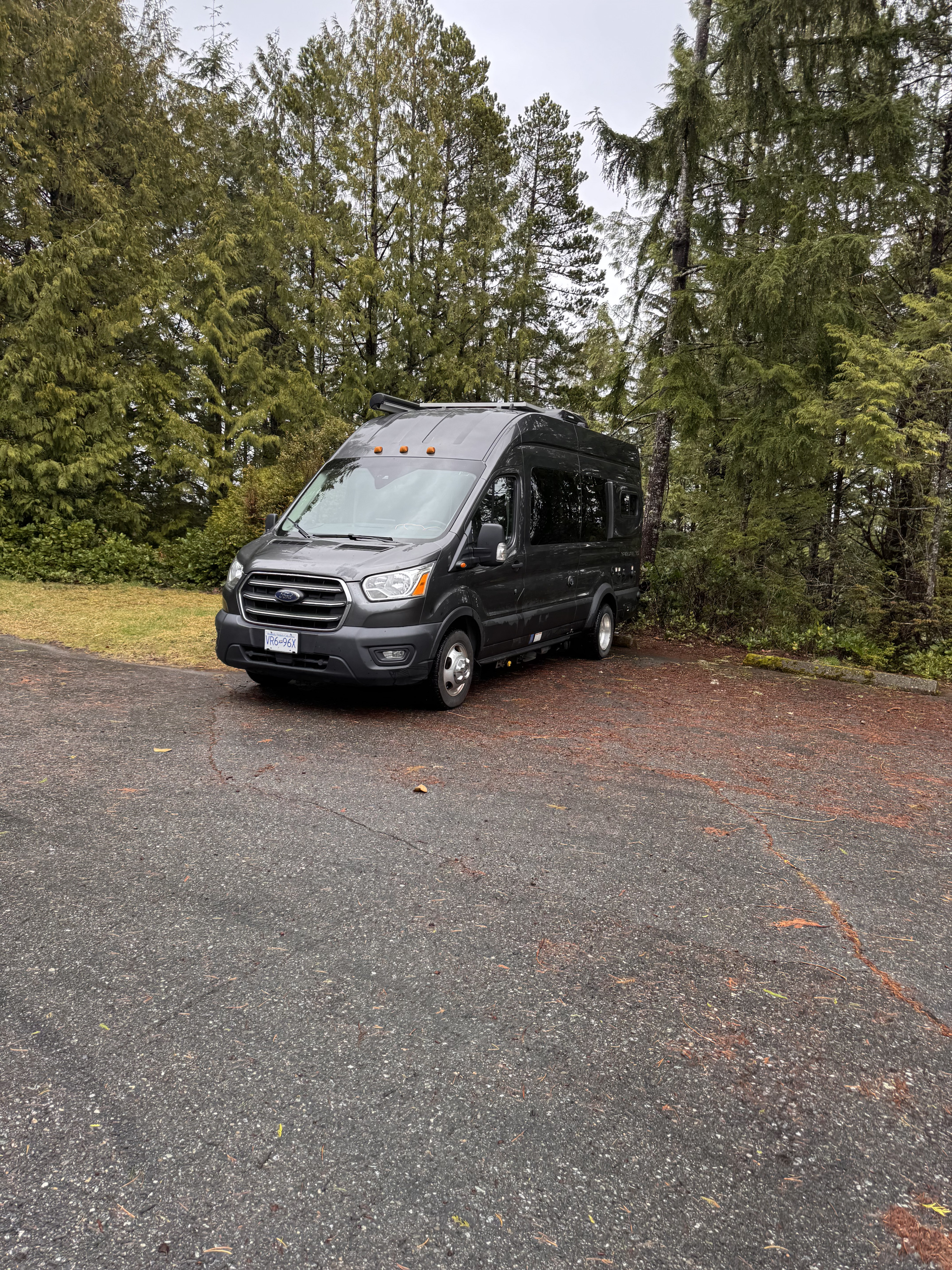 Emma's 2021 Ford Transit 21ft Campervan