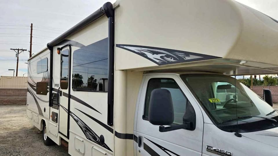 Reddington -2017 Jayco Greyhawk Bunkhouse motorhome