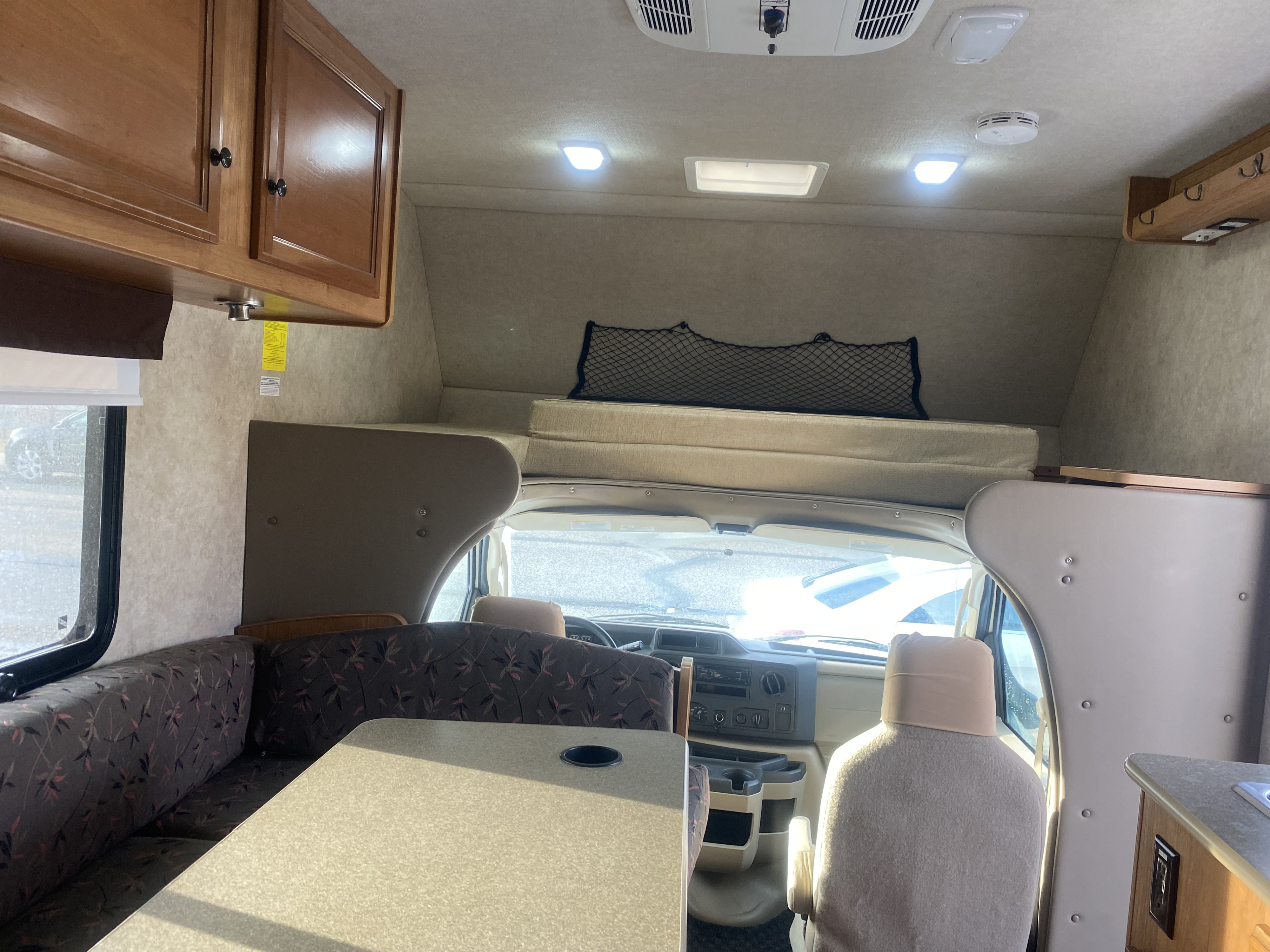 2016 Fleetwood Tioga Montara View 6 - Calgary RV Rental Details