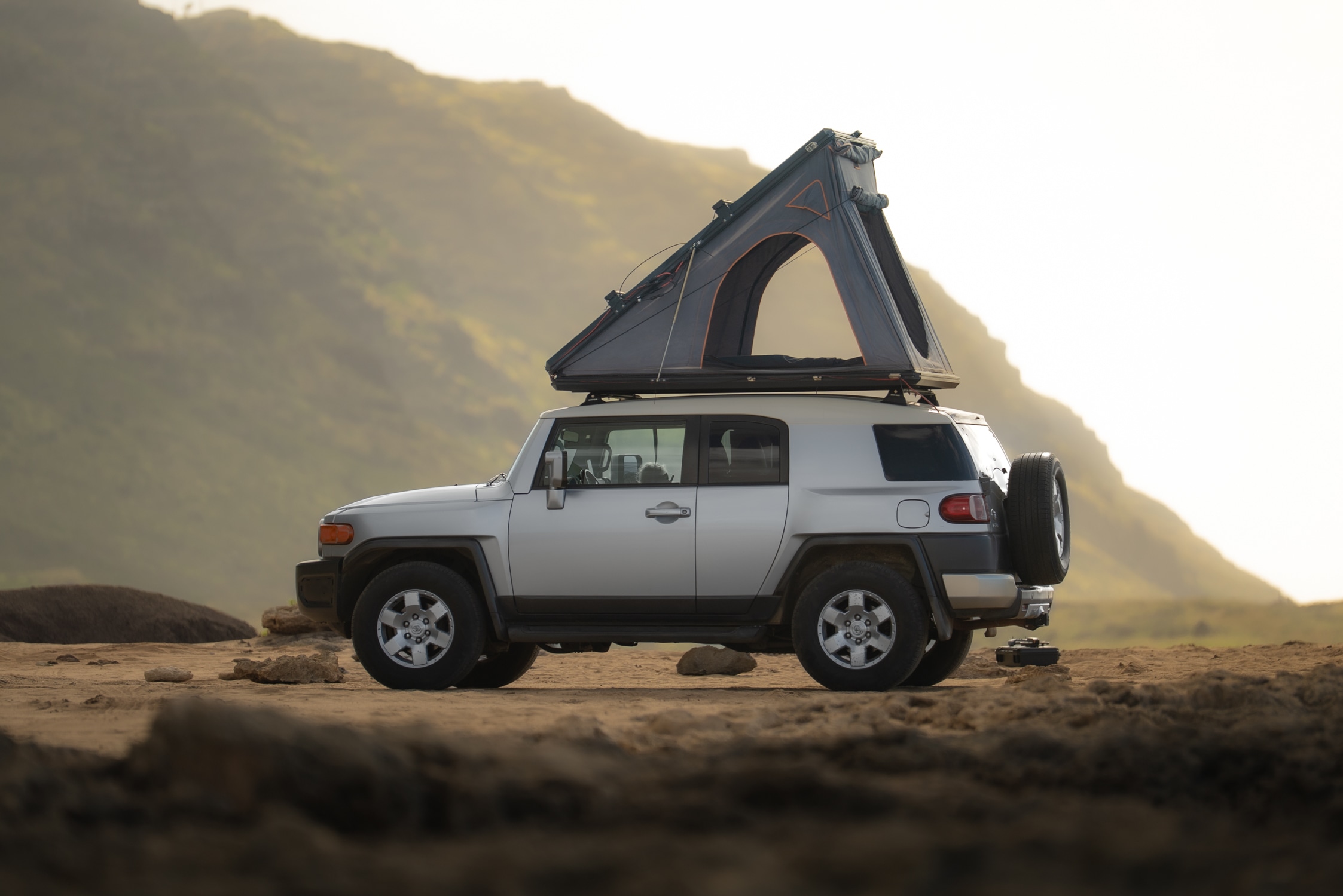 Toyota FJ Surf Cruiser Roof Tent Camper
