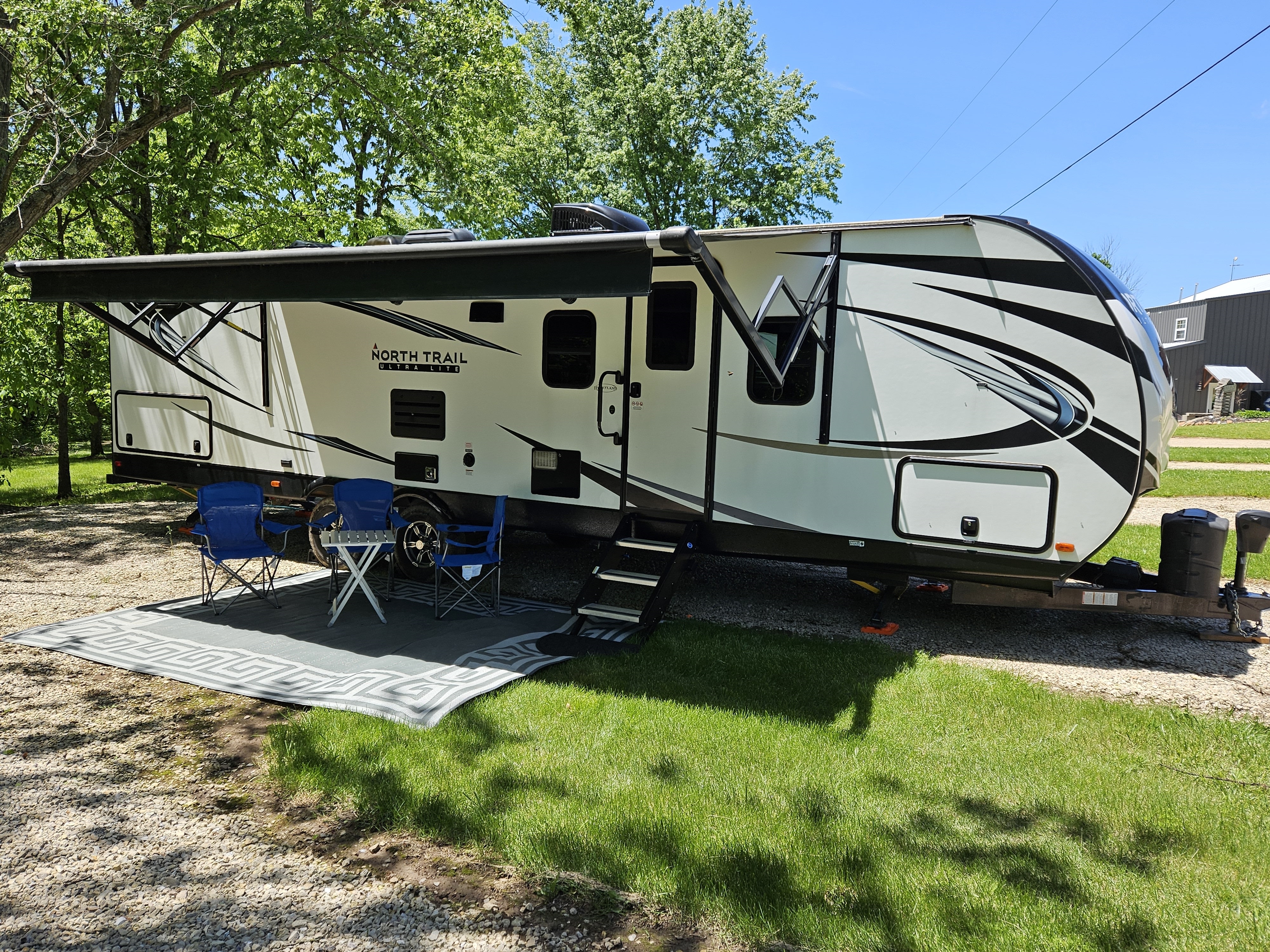 2020 Heartland 2 LARGE BEDS (Delivery) Sleeps 11-12