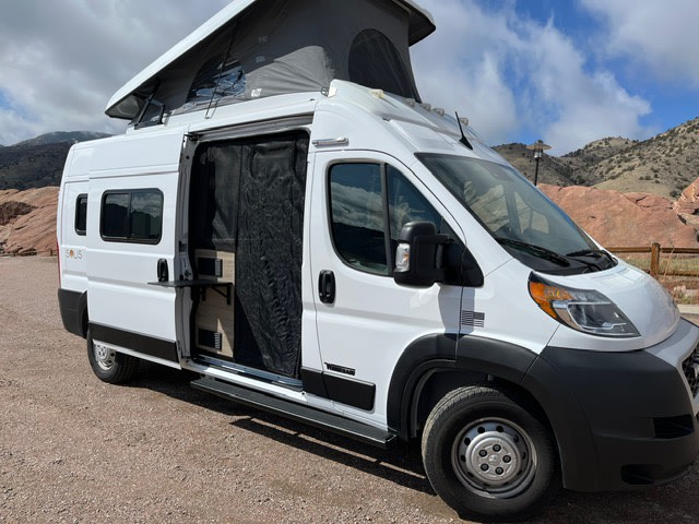 Comfort & Adventure for Families – Solis 59P Camper