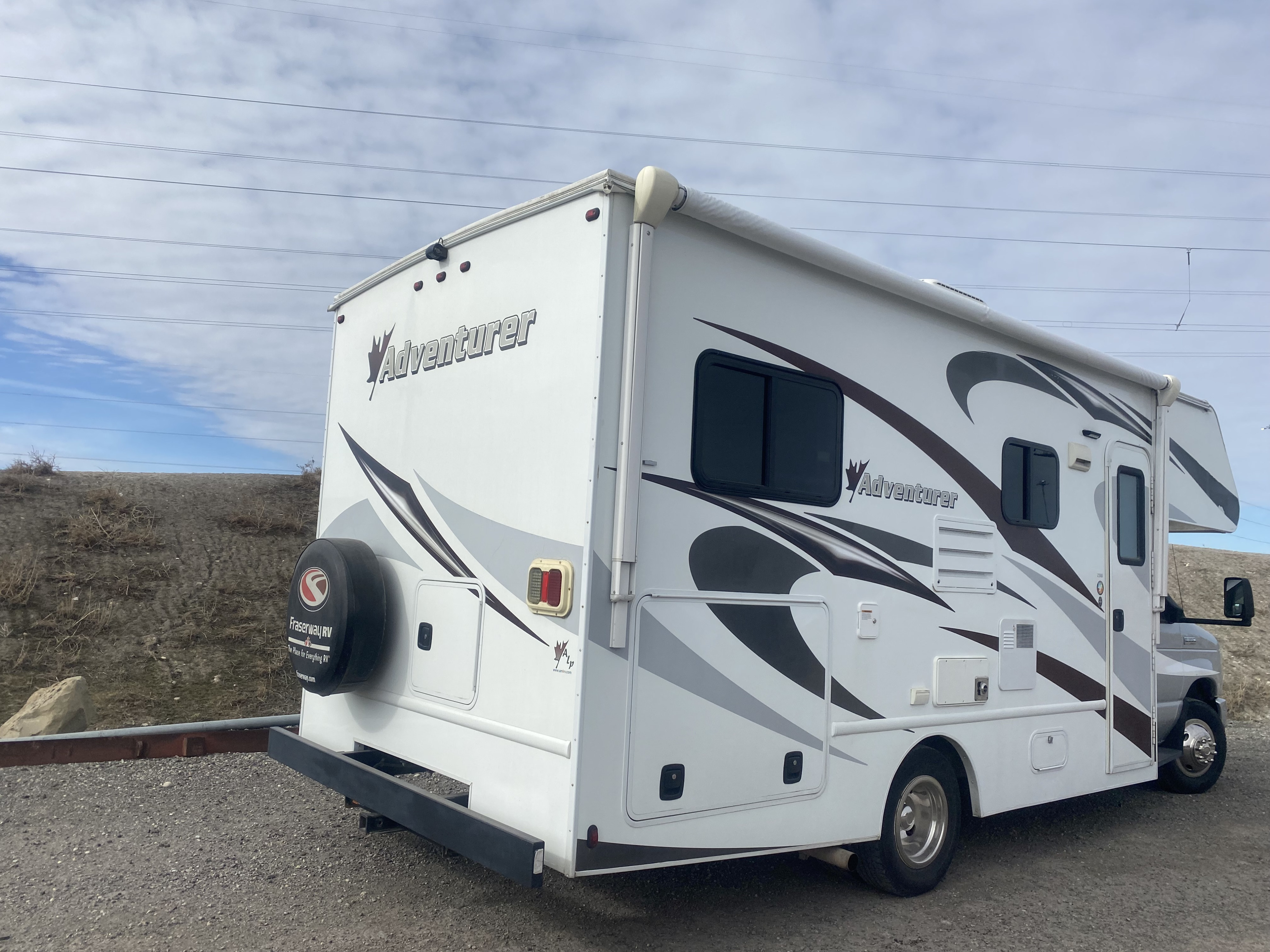 2018 Adventurer M-23RB View 8 - Calgary RV Rental Details