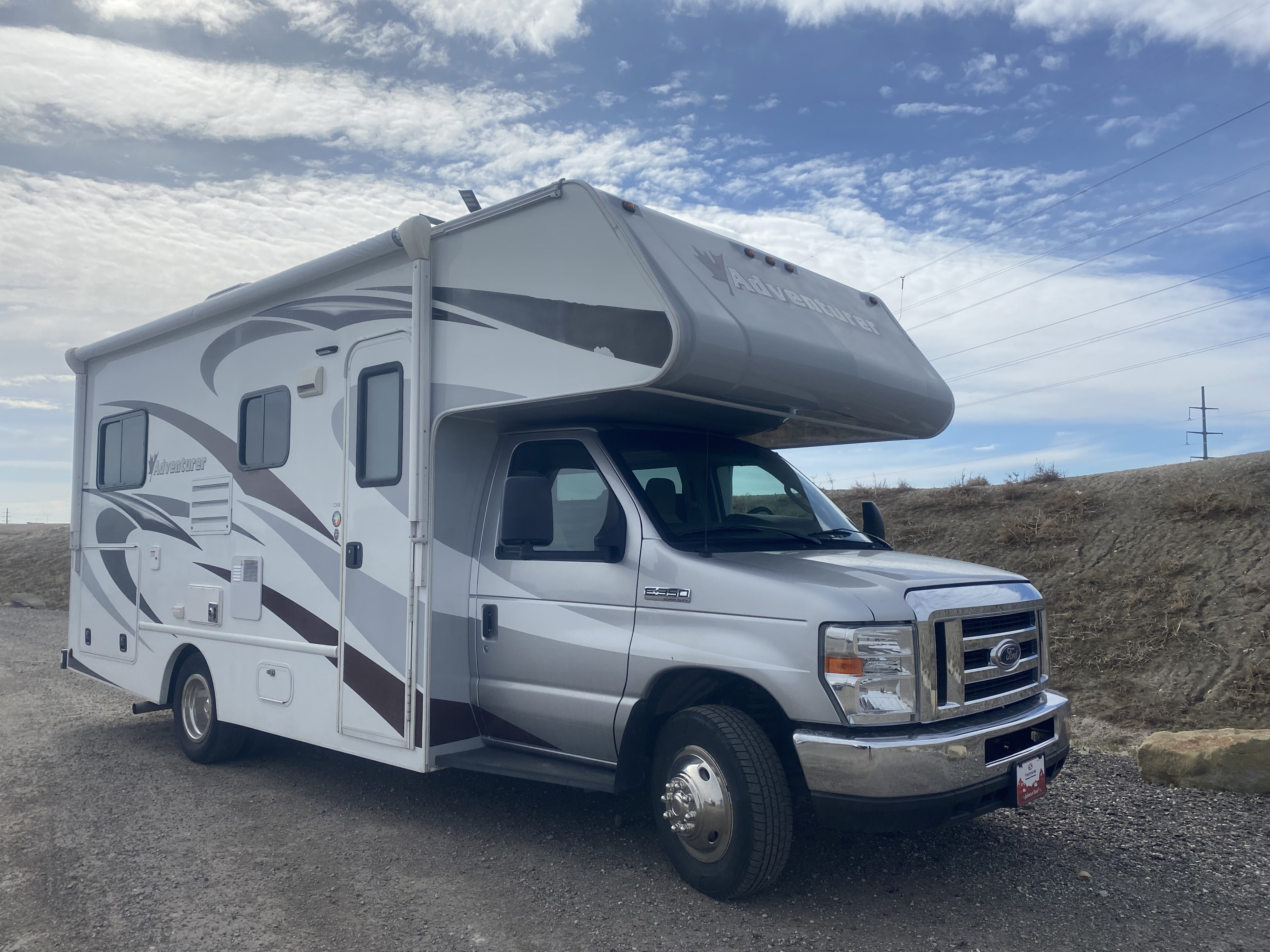 2018 Adventurer M-23RB View 12 - Calgary RV Rental Details