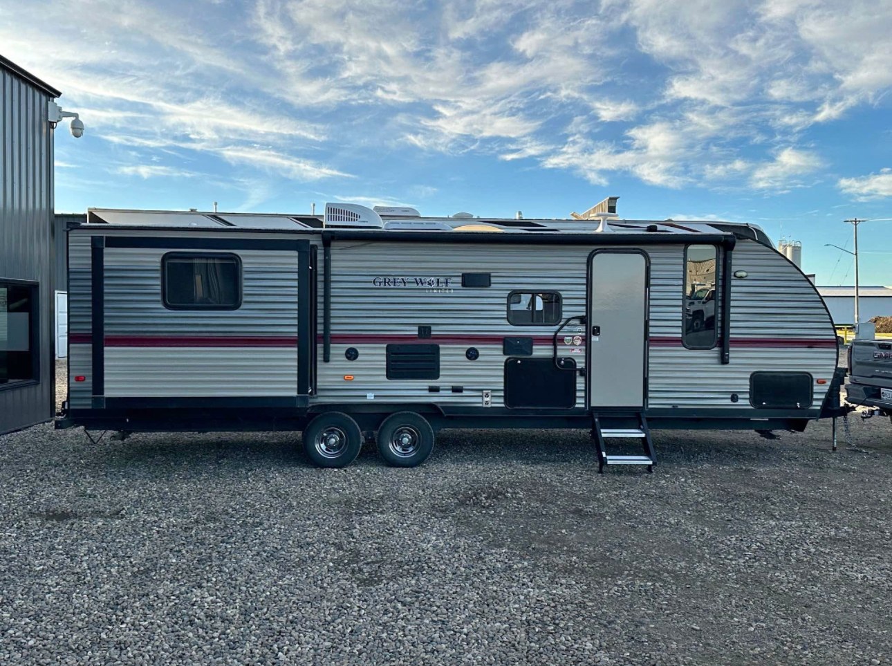 2018 Grey Wolf Travel Trailer (Sleeps 8)