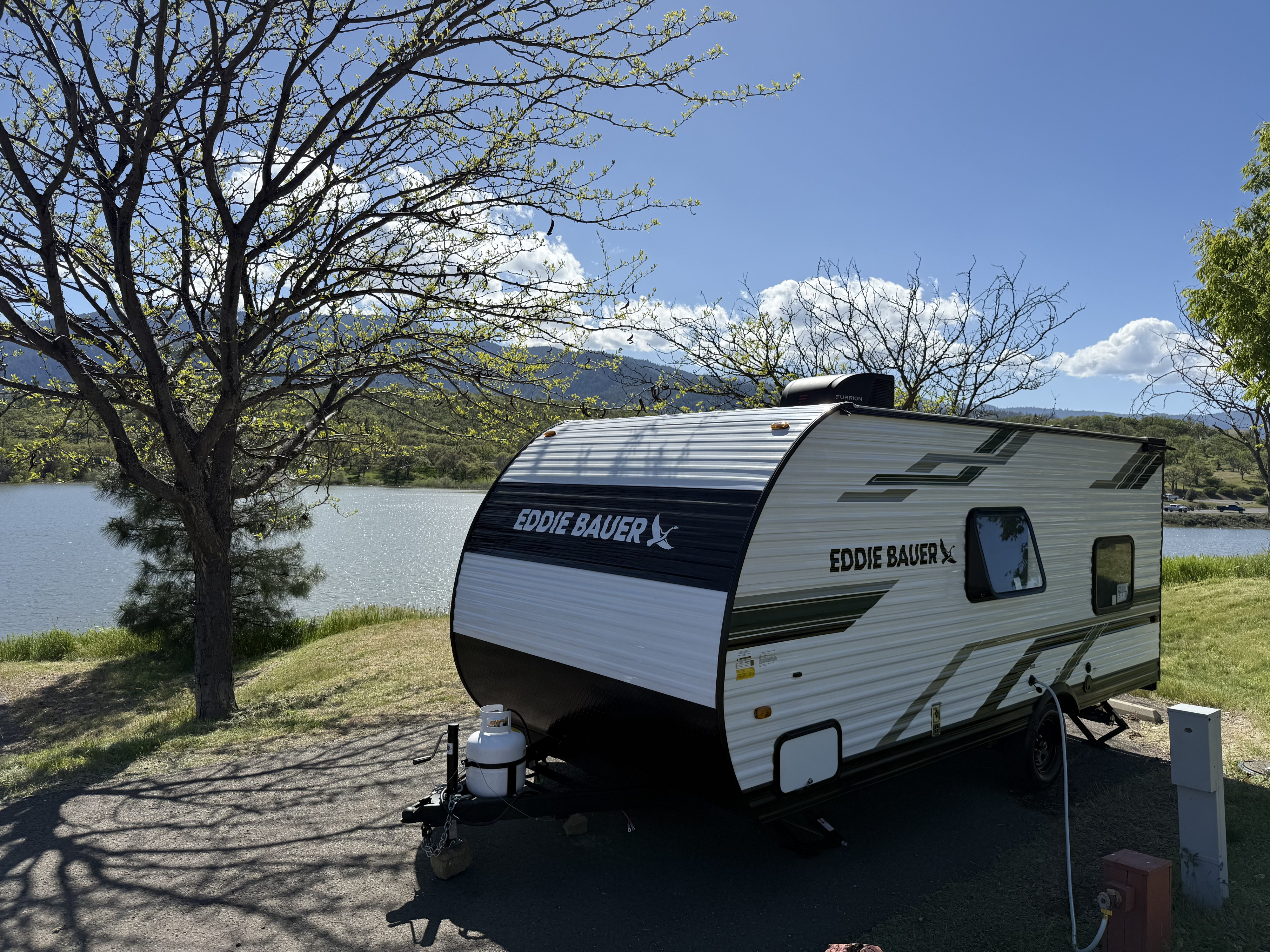 Redwood Goose Getaway Eddie Bauer 17BC-H