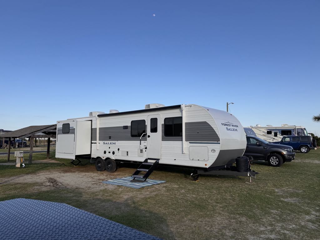 BEACHIN FAMILY BUNKHOUSE *FREE DELIVERY/SETUP*