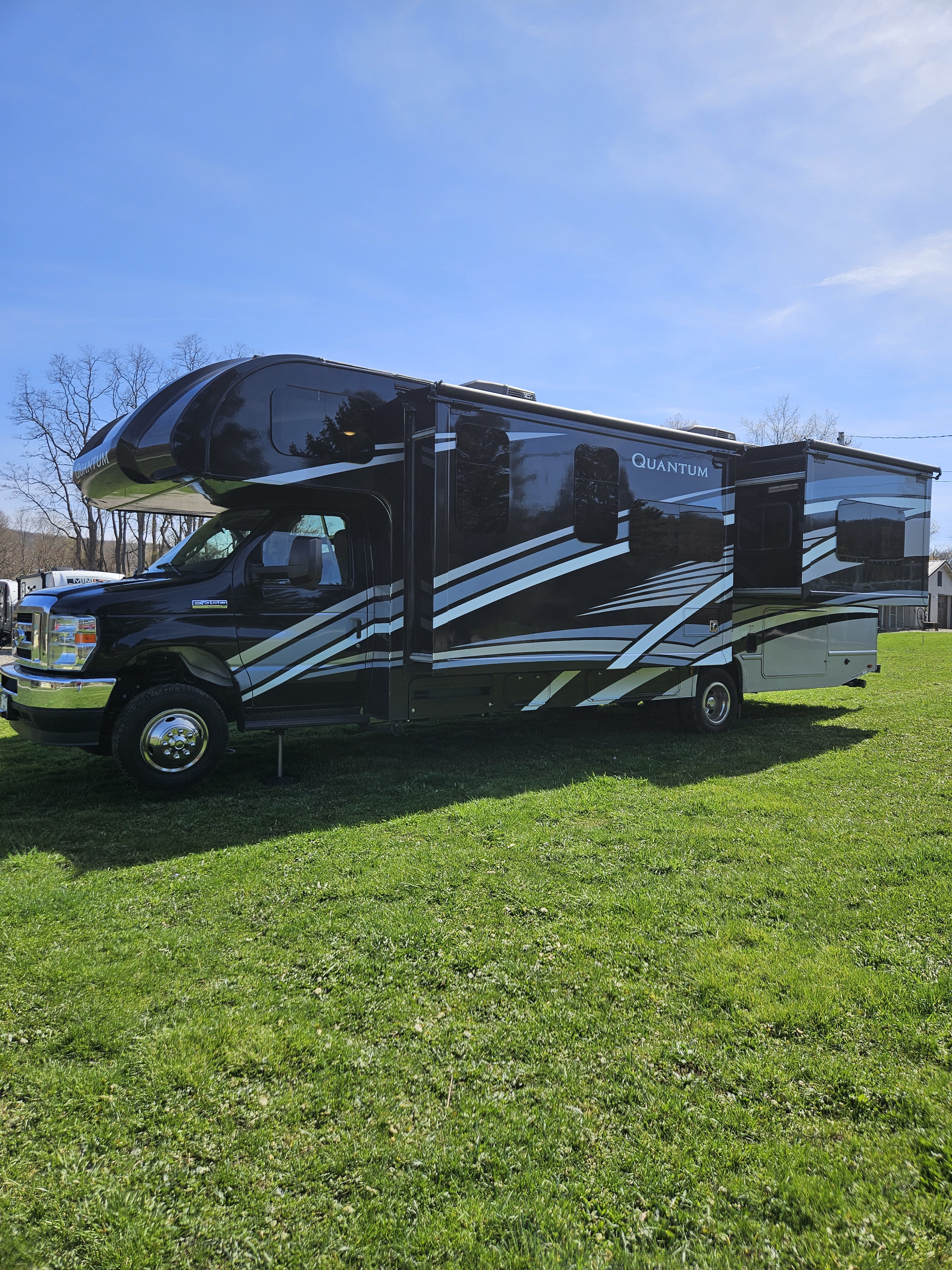 Finger Lakes RV Rentals "Quantum"