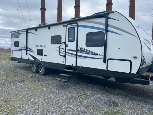 Finger Lakes RV Rentals "Easy Go'n"