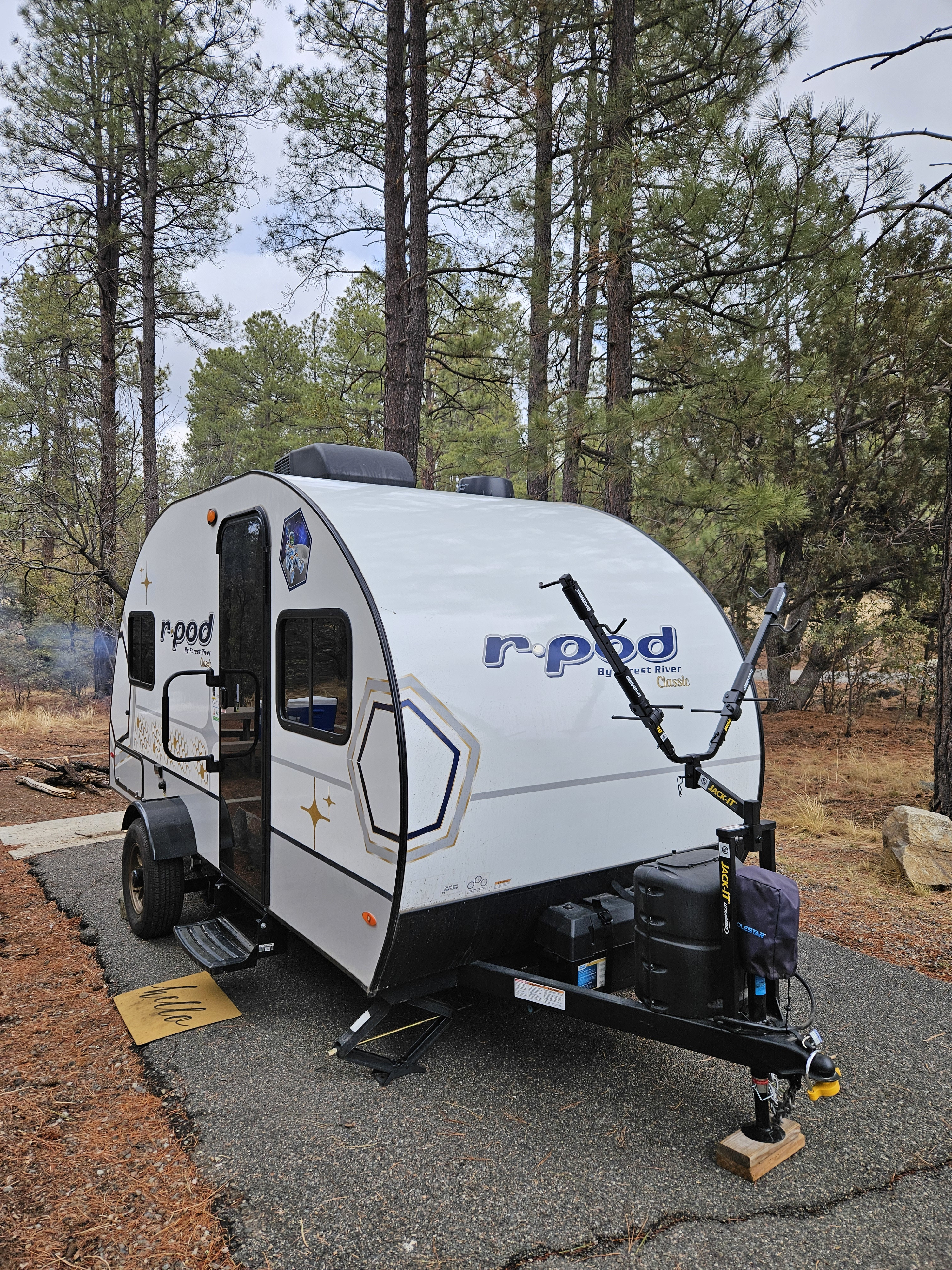 Lightweight Adventure Awaits - 2024 R-Pod 171C Travel Trailer