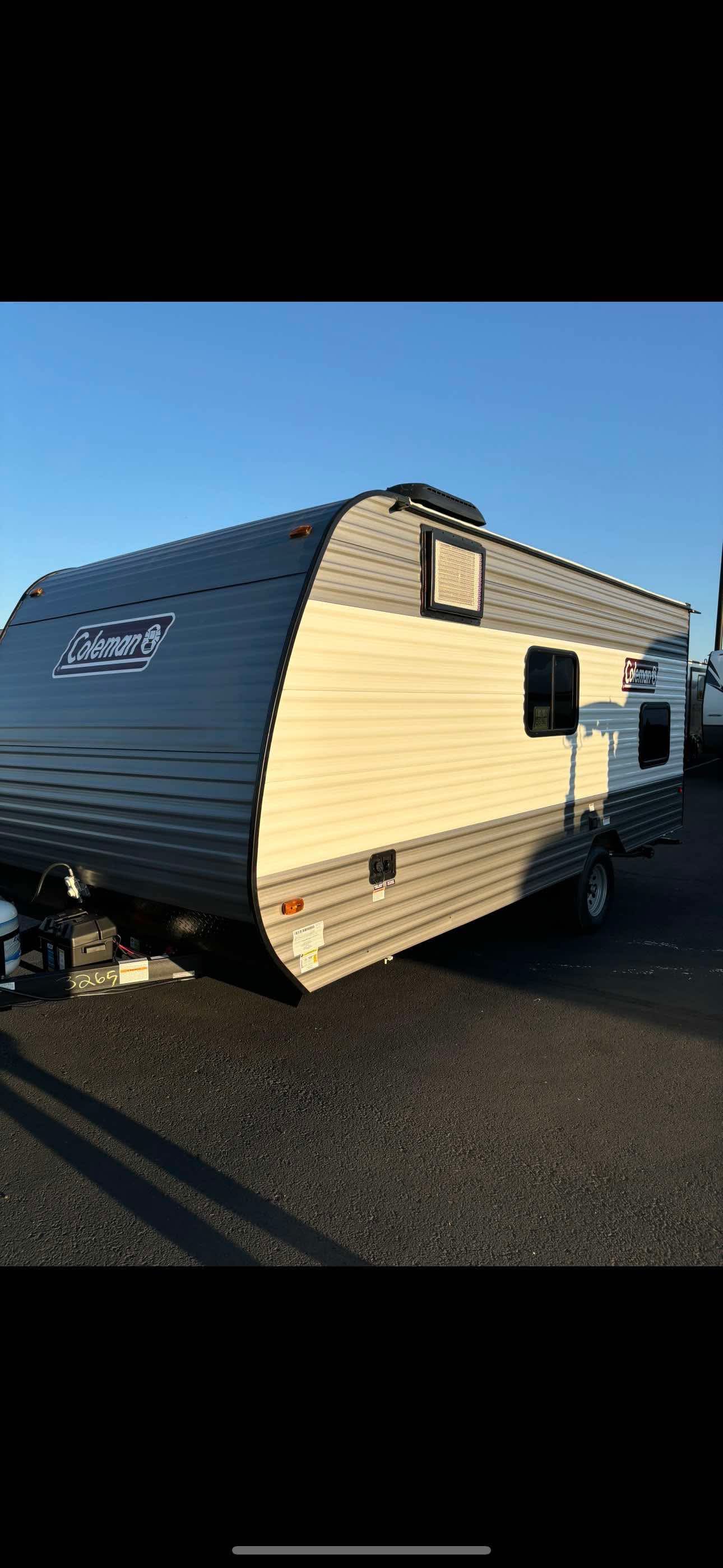 Coleman 17 B Siskiyou adventure