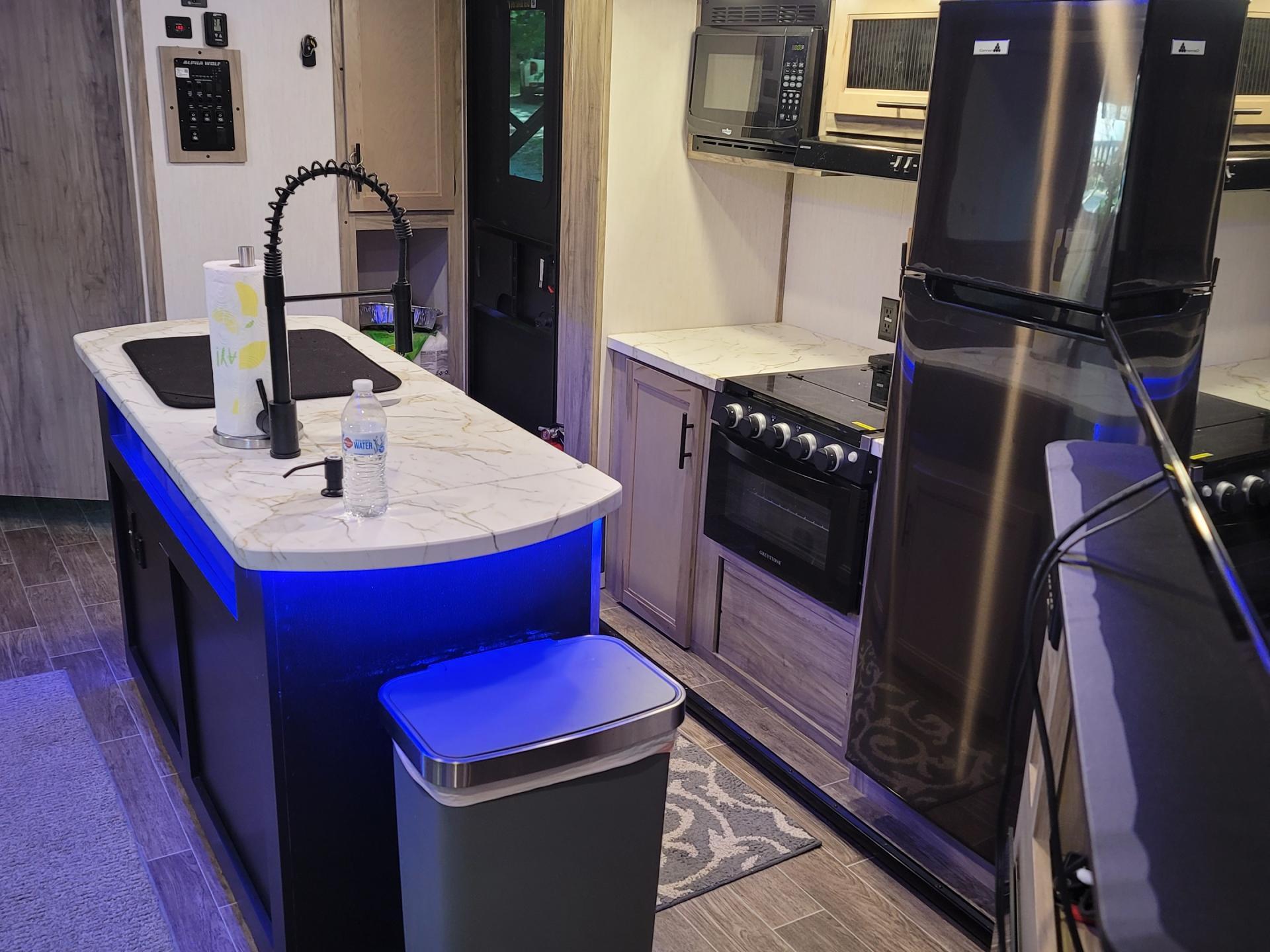 Travel trailer RV Rental 