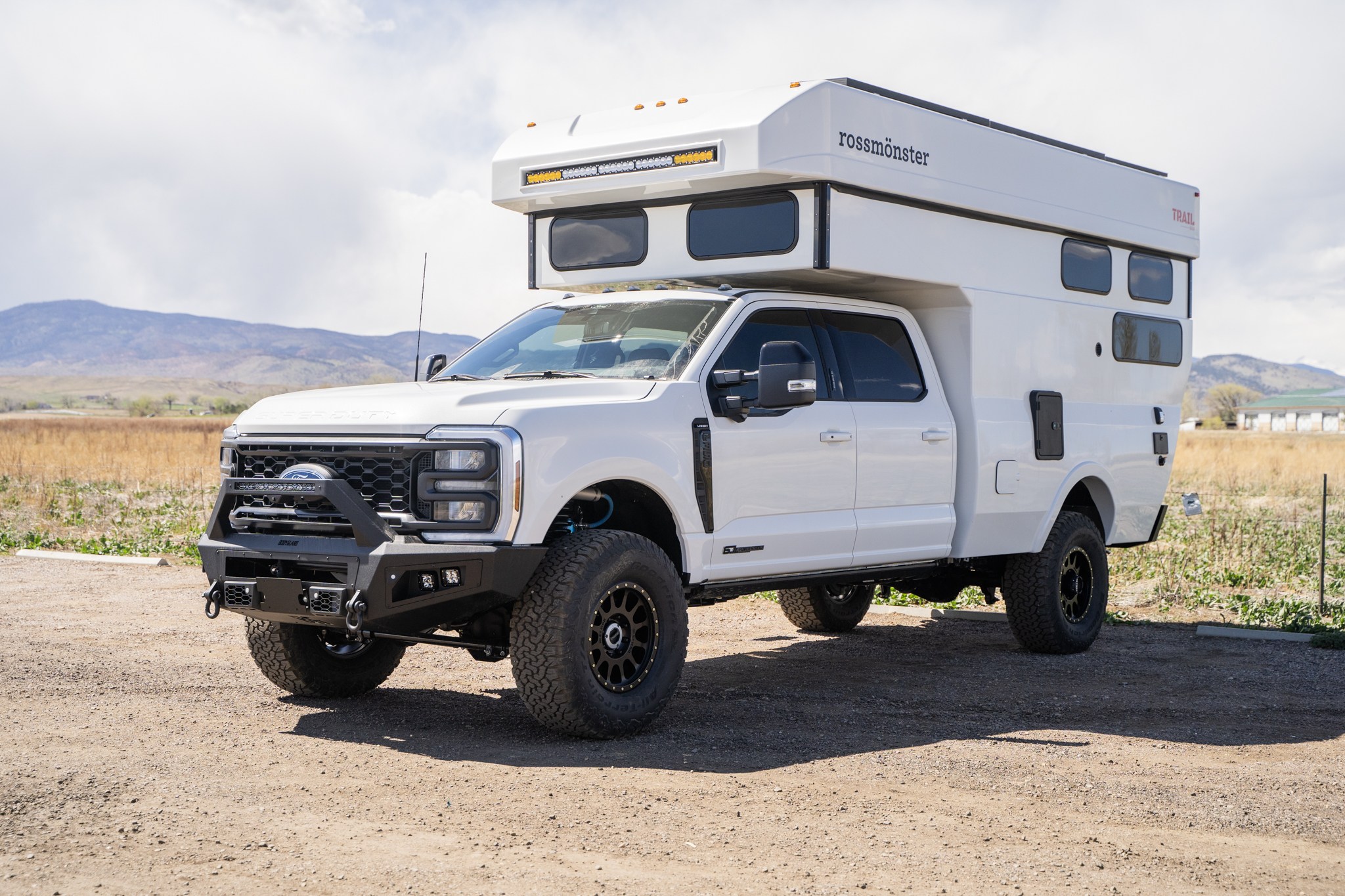 2024 Ford Ford F-350 Truck Camper Rental in Longmont, CO Outdoorsy