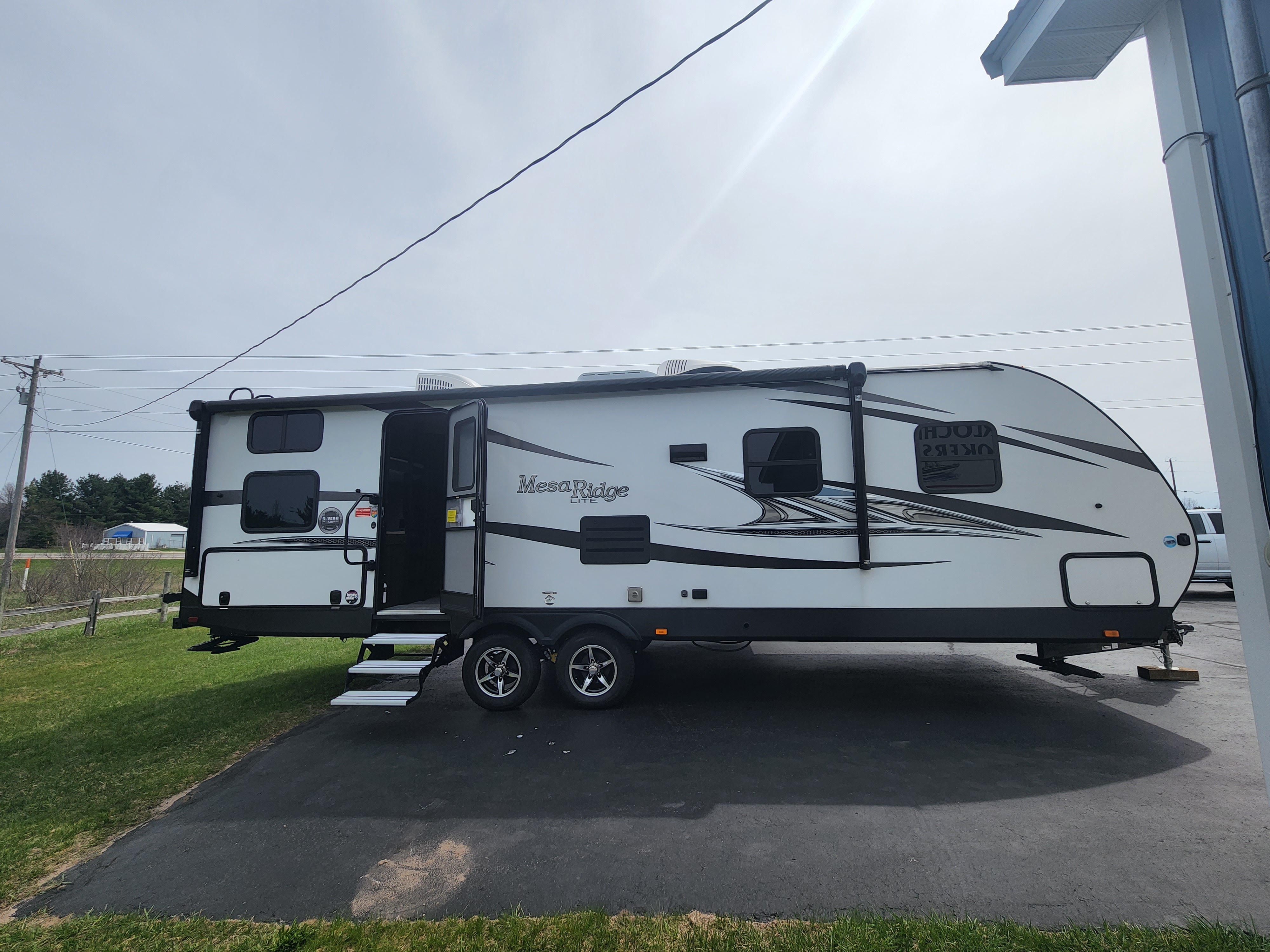2018 Mesa Ridge Lite - Dog Friendly - Delivery only