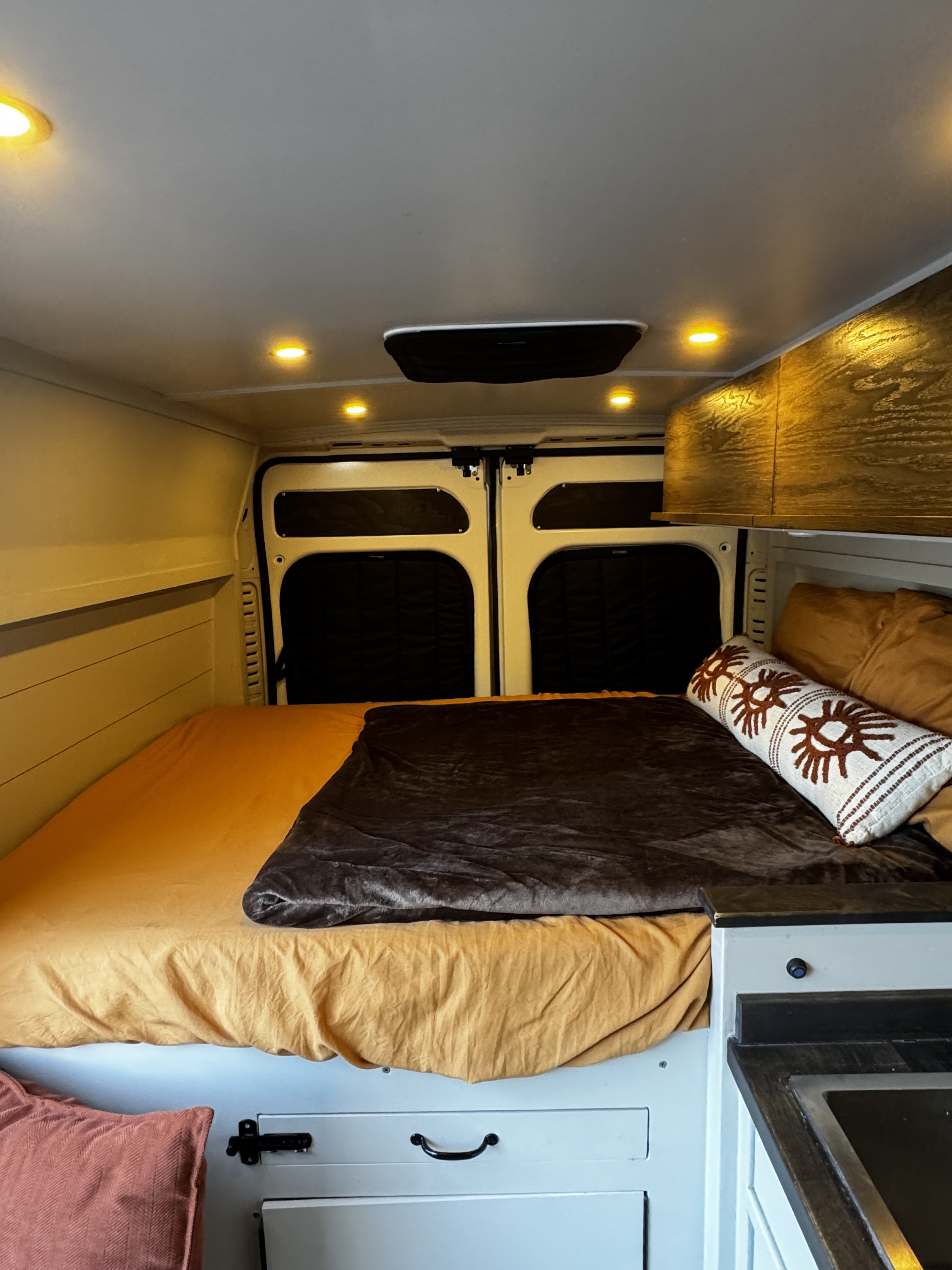 Camper van RV Rental 