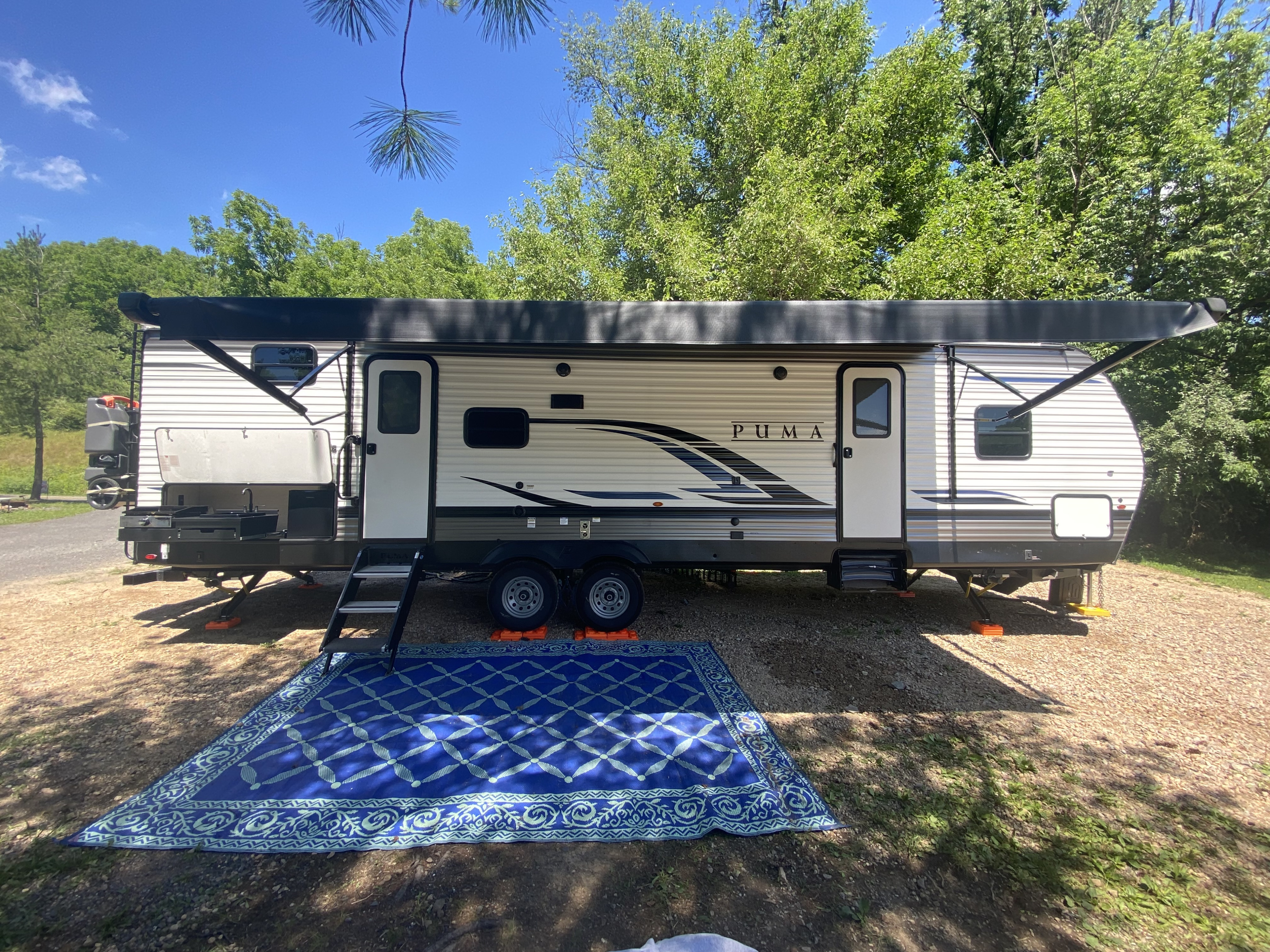 Spacious 2022Puma Palomino • Sleeps 9 • Bunkhouse • Delivery & Set Up