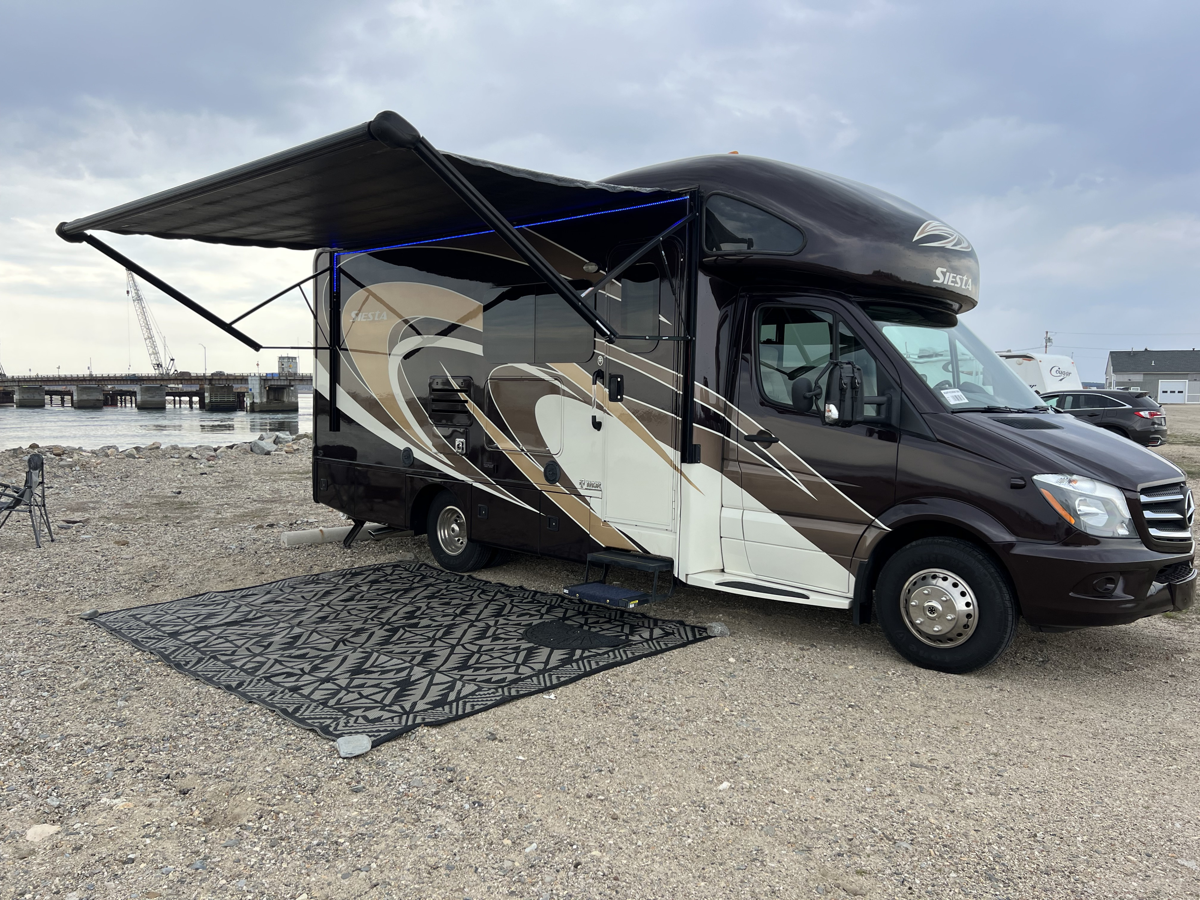 2017 Thor Siesta 24ss *fuel efficient Mercedes diesel*125 daily miles free*