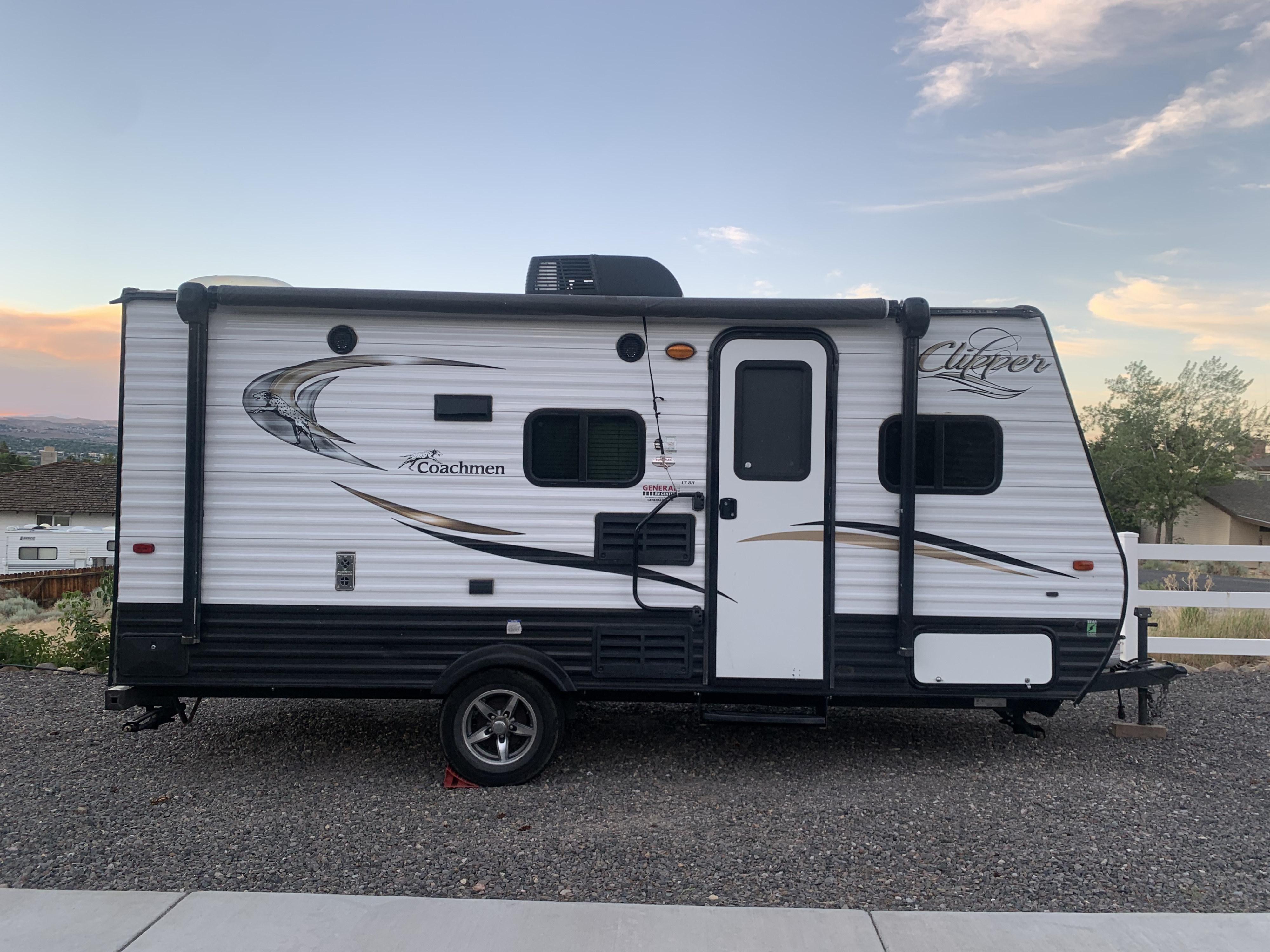 Coachman clipper ultra light- Bunkhouse