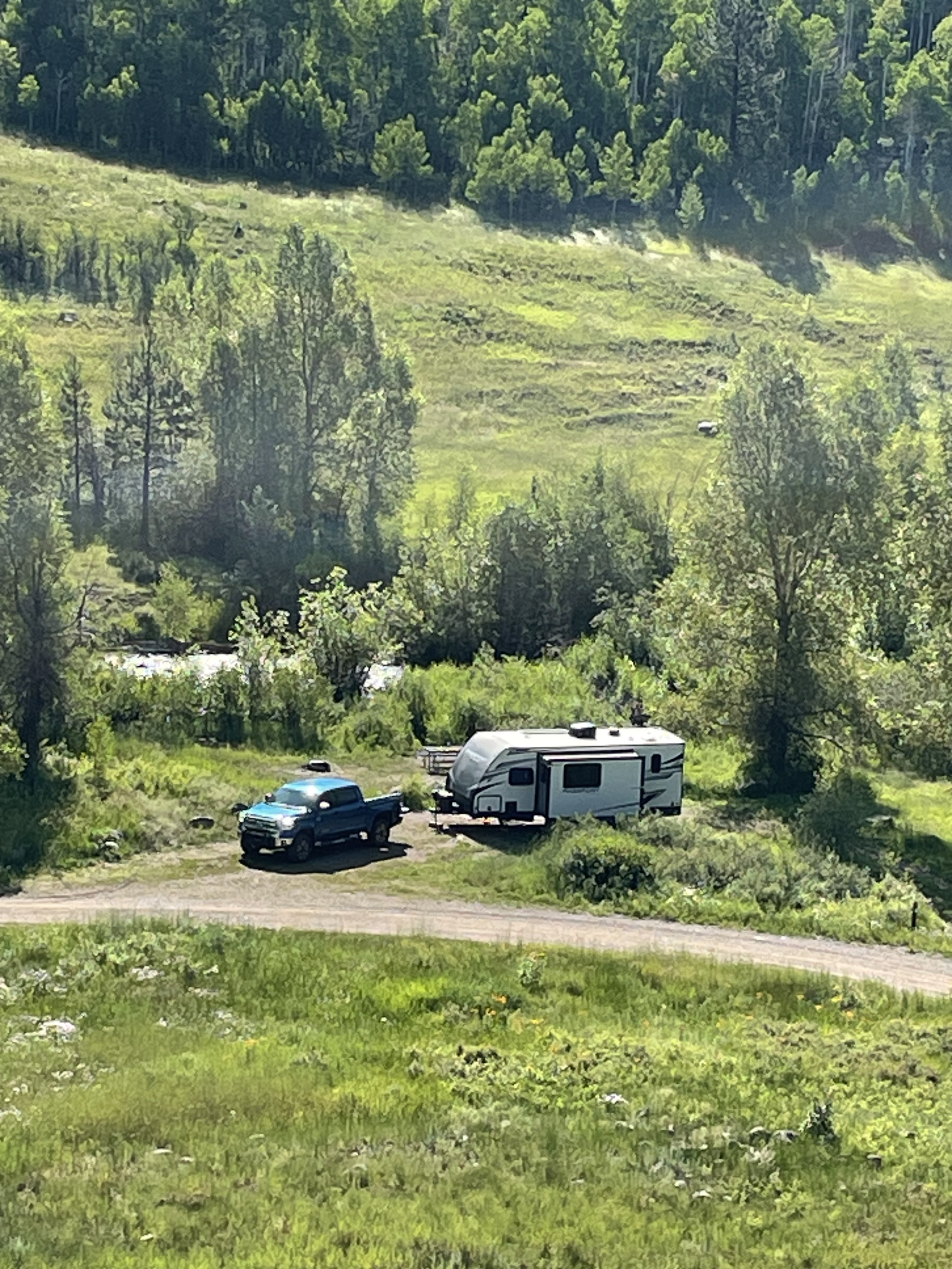 Travel Trailer with slideout, sleeps 5