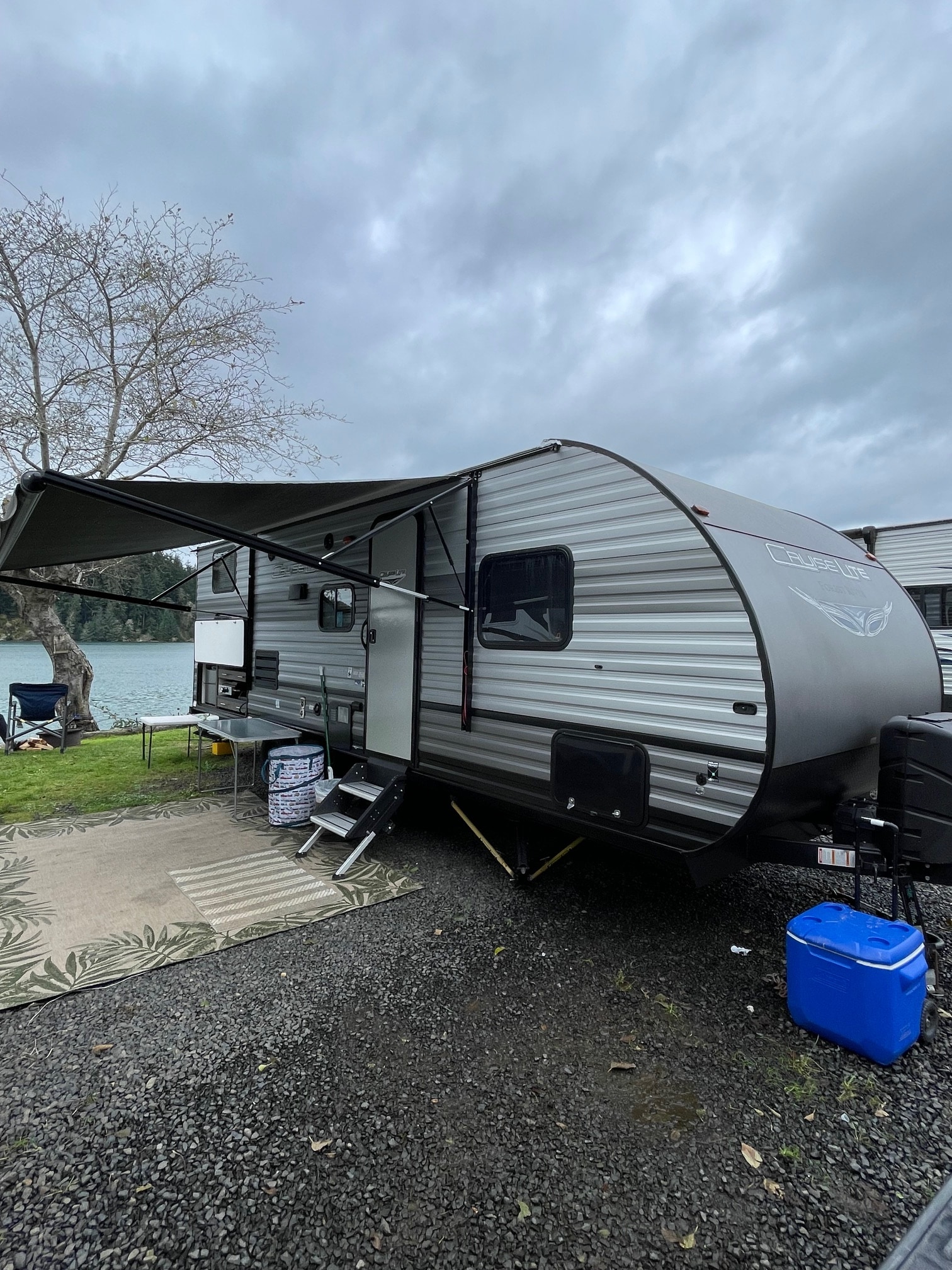 2020 28ft Forest River Salem Cruise Lite with Bunk Beds and Outdoor Kitchen