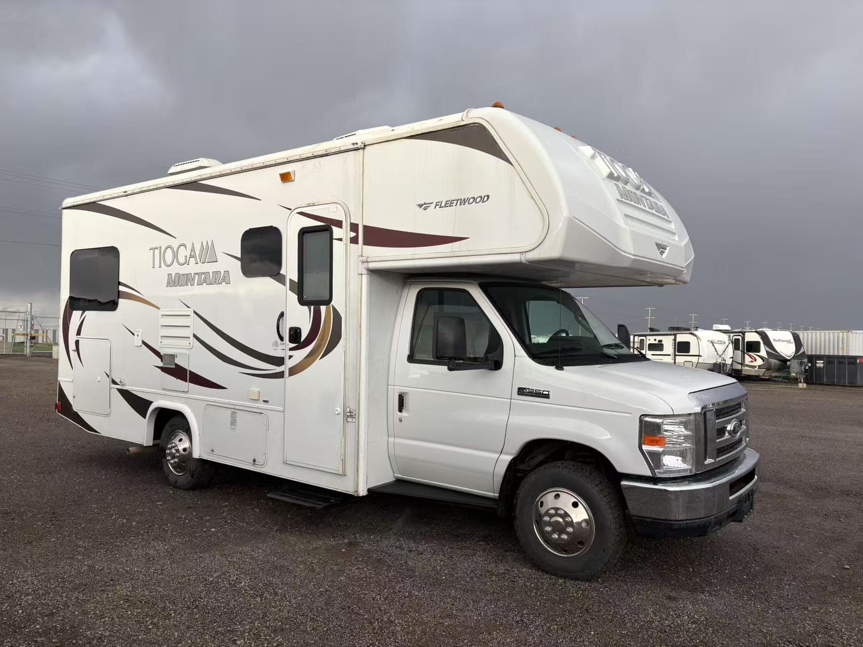 2016 Fleetwood Tioga Montara View 2 - Calgary RV Rental Details