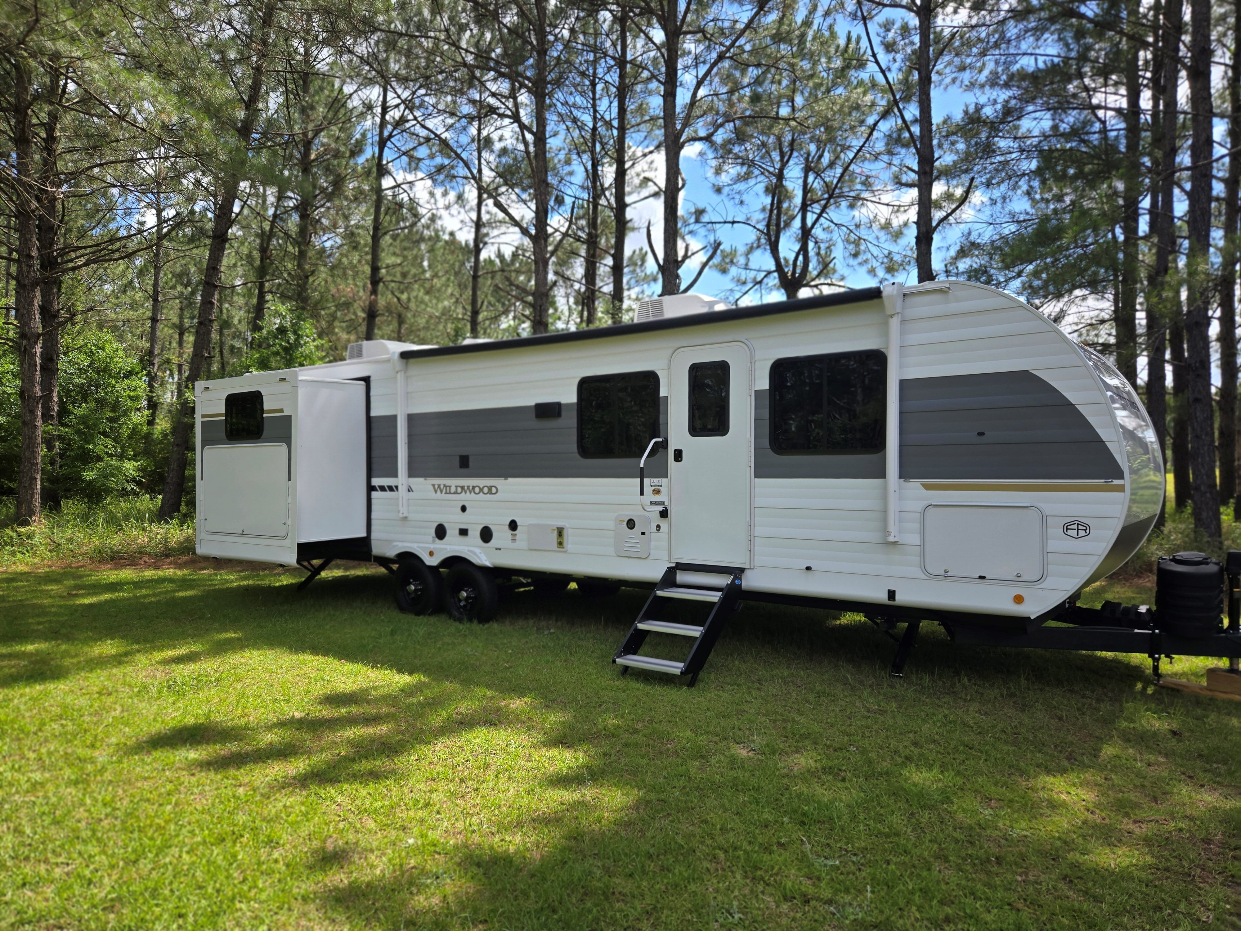 Family friendly with spacious private bunkroom!