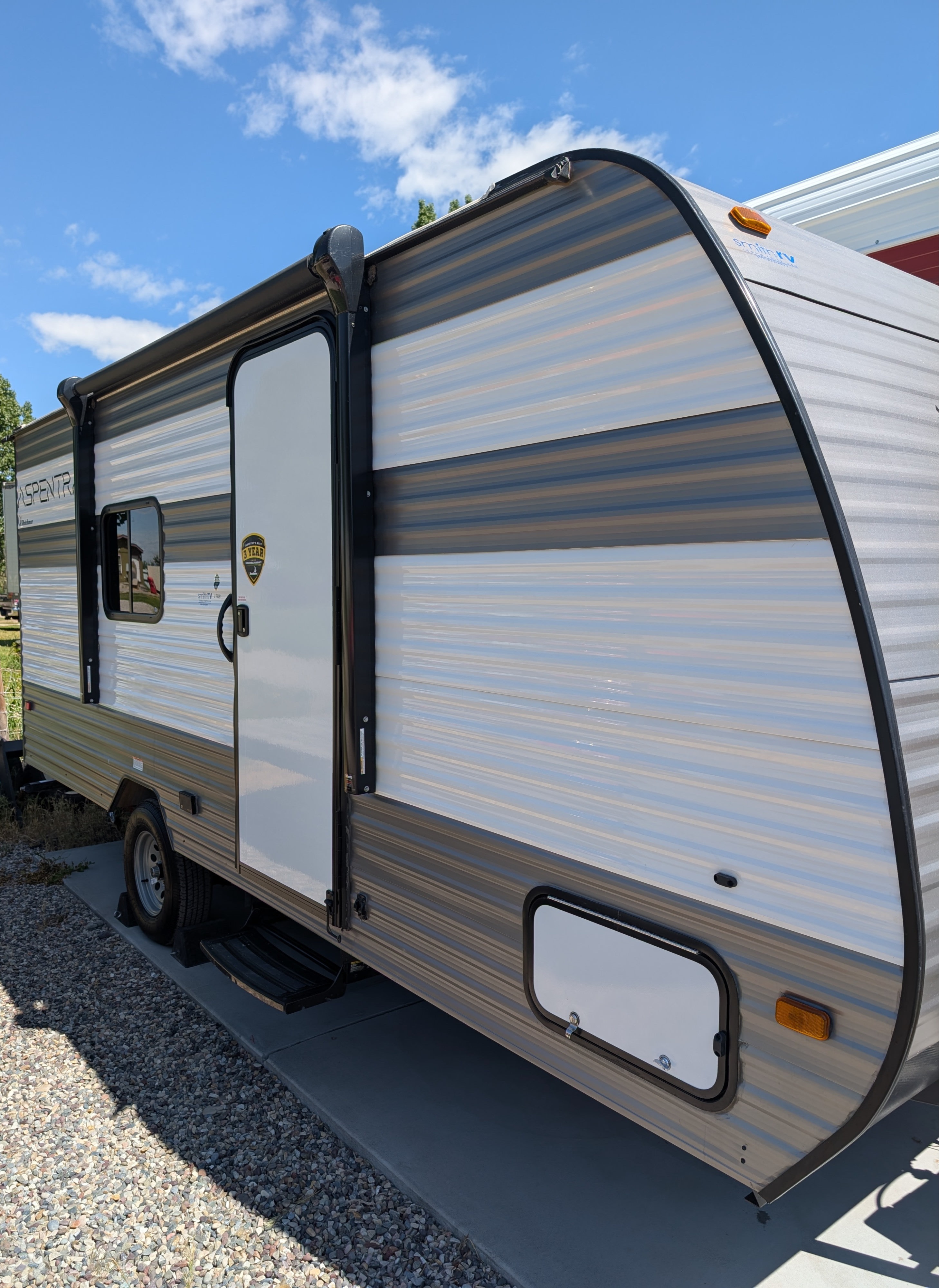 2024 Aspen Trail Mini 17ft / Half Ton Towable