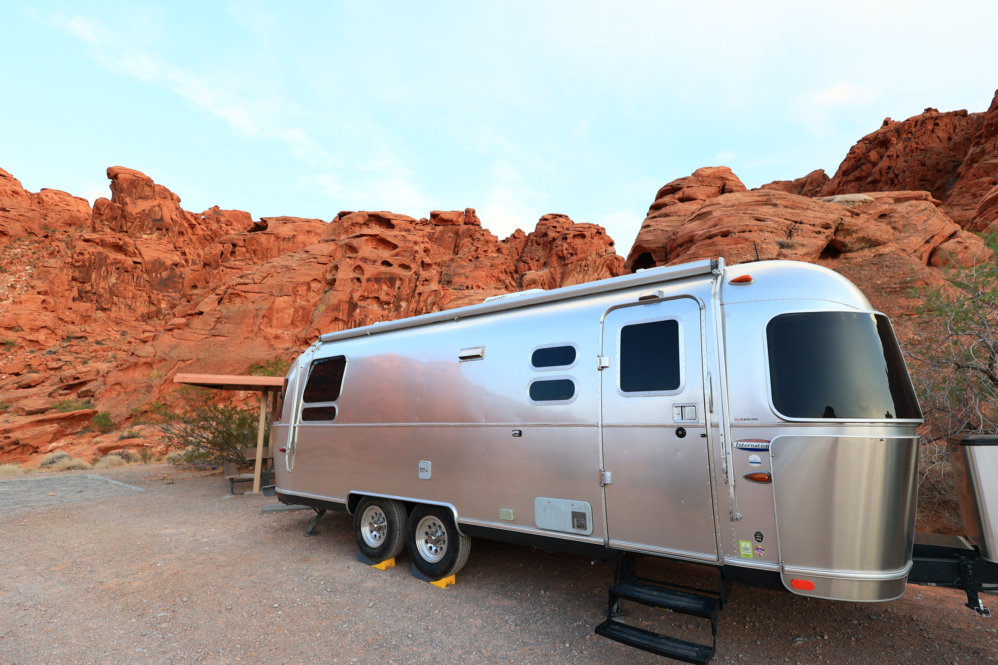 Luxury Airstream Getaway • Easy tow • Fully Stocked • Delivery