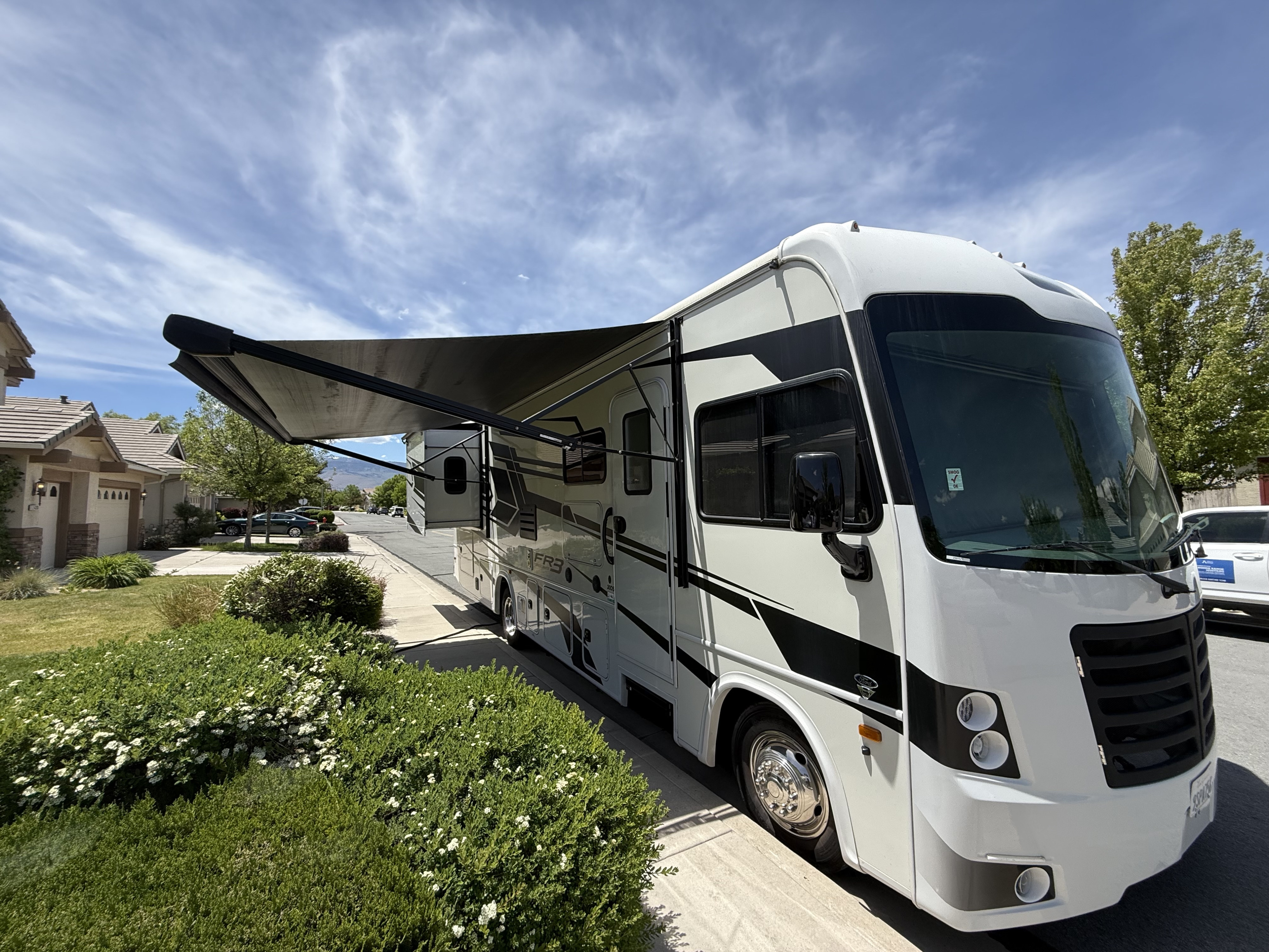 FR3 Class A 2023 – No CDL, Perfect for Burning Man
